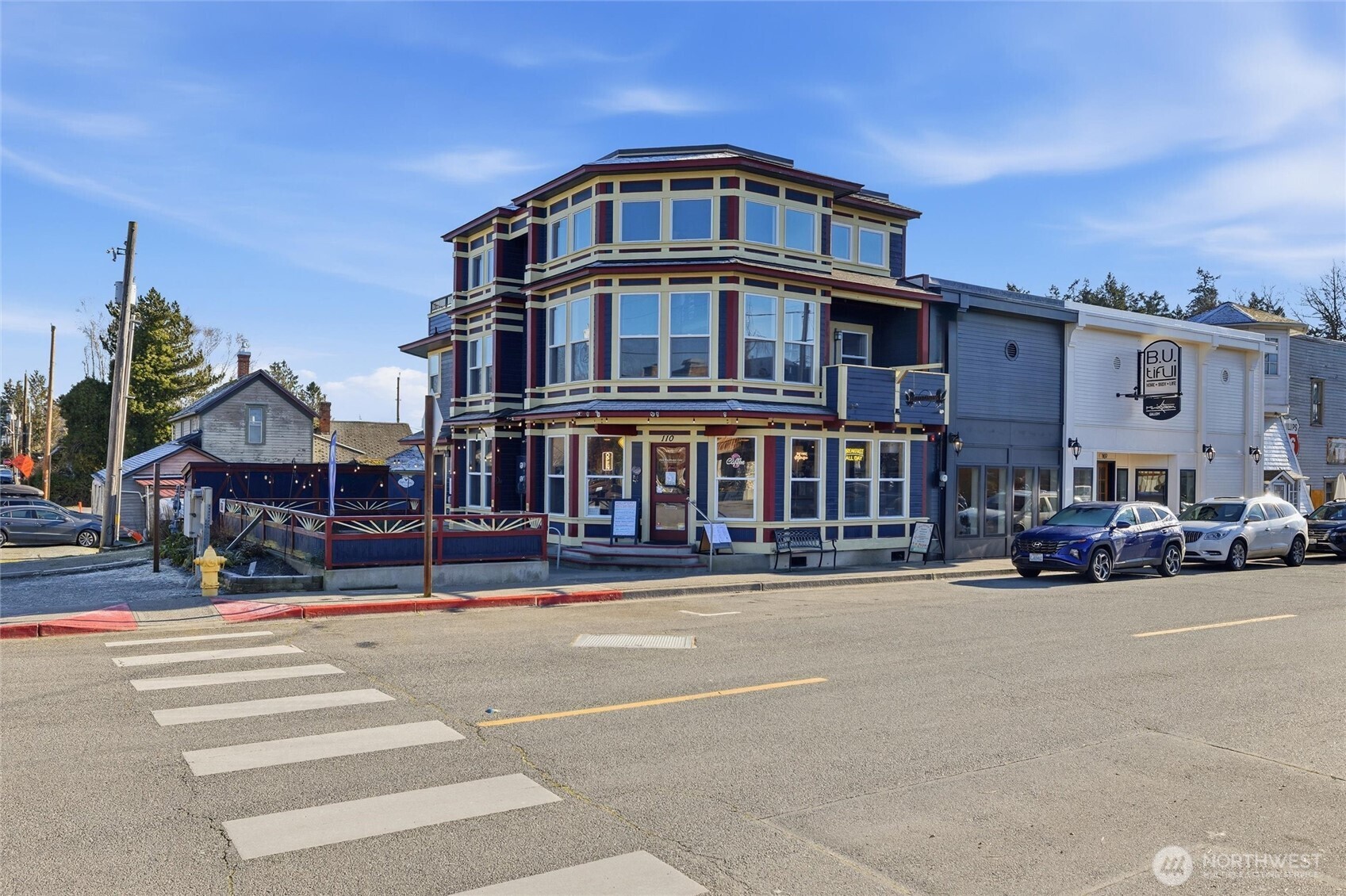 110 N 1st Street — photo