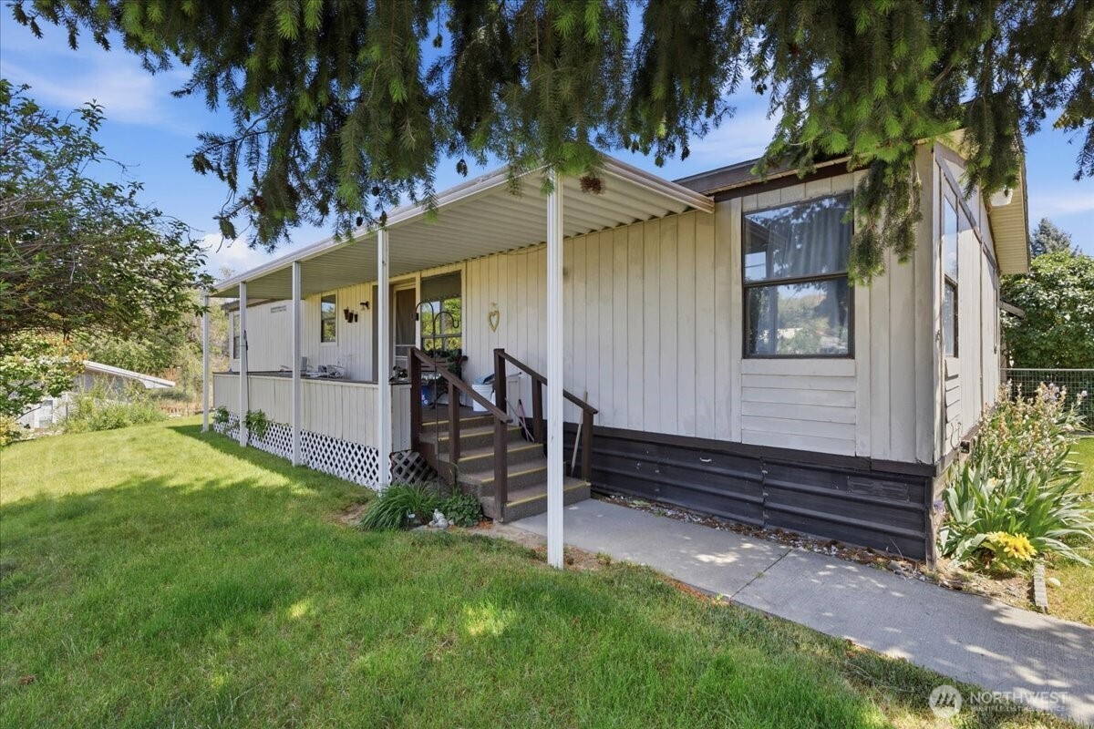 415 Sunny Drive — photo