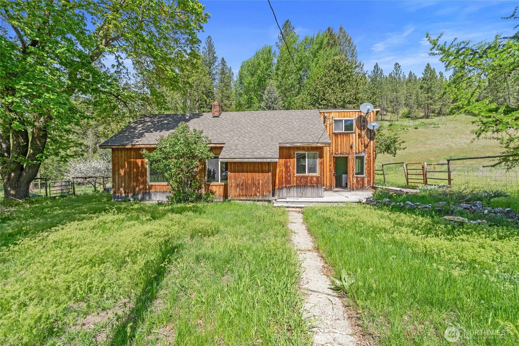3114 Old Baldy Road, Rice, WA 99167 — photo 2