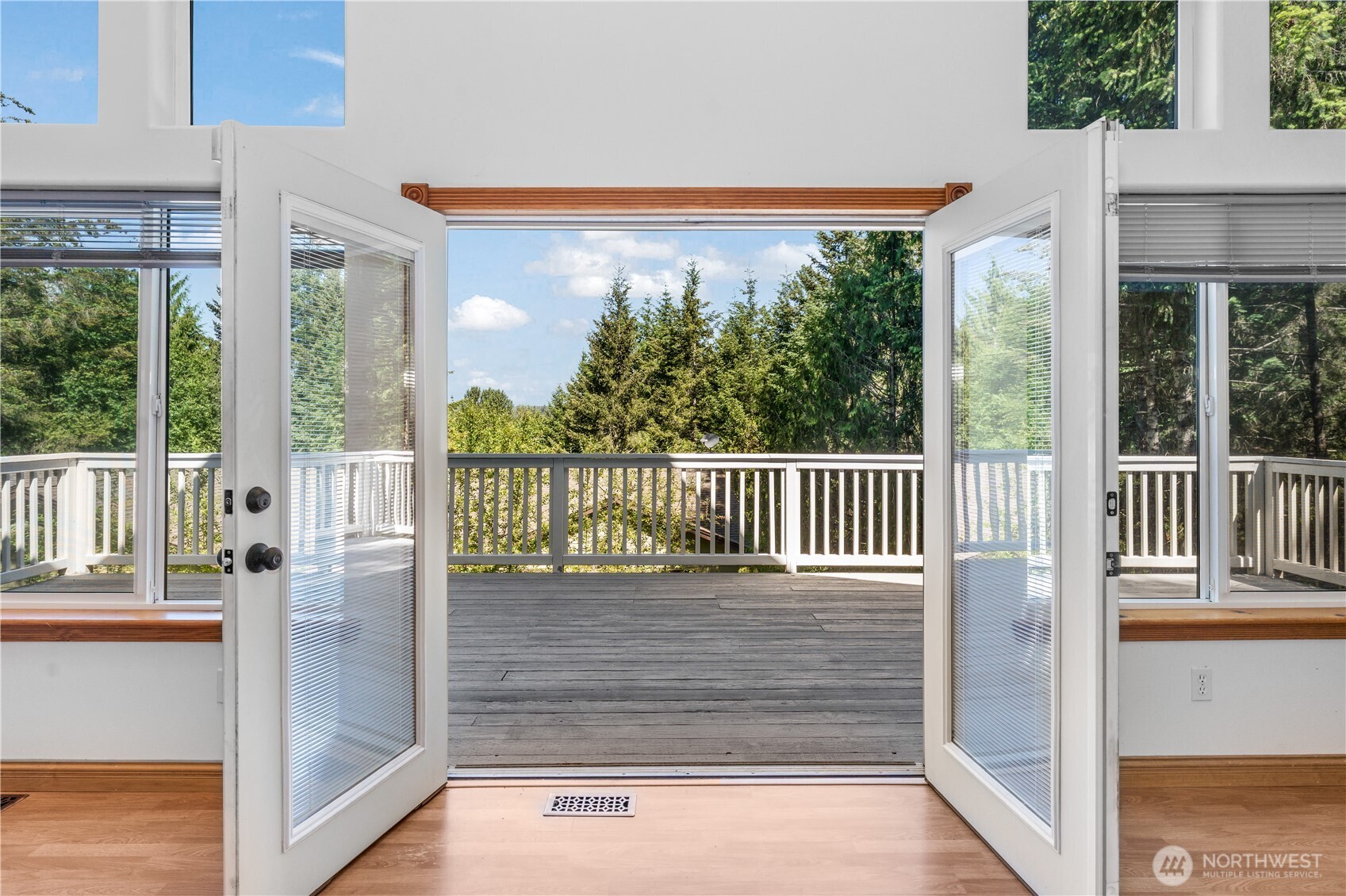 110 E Glacier Crest Road — photo