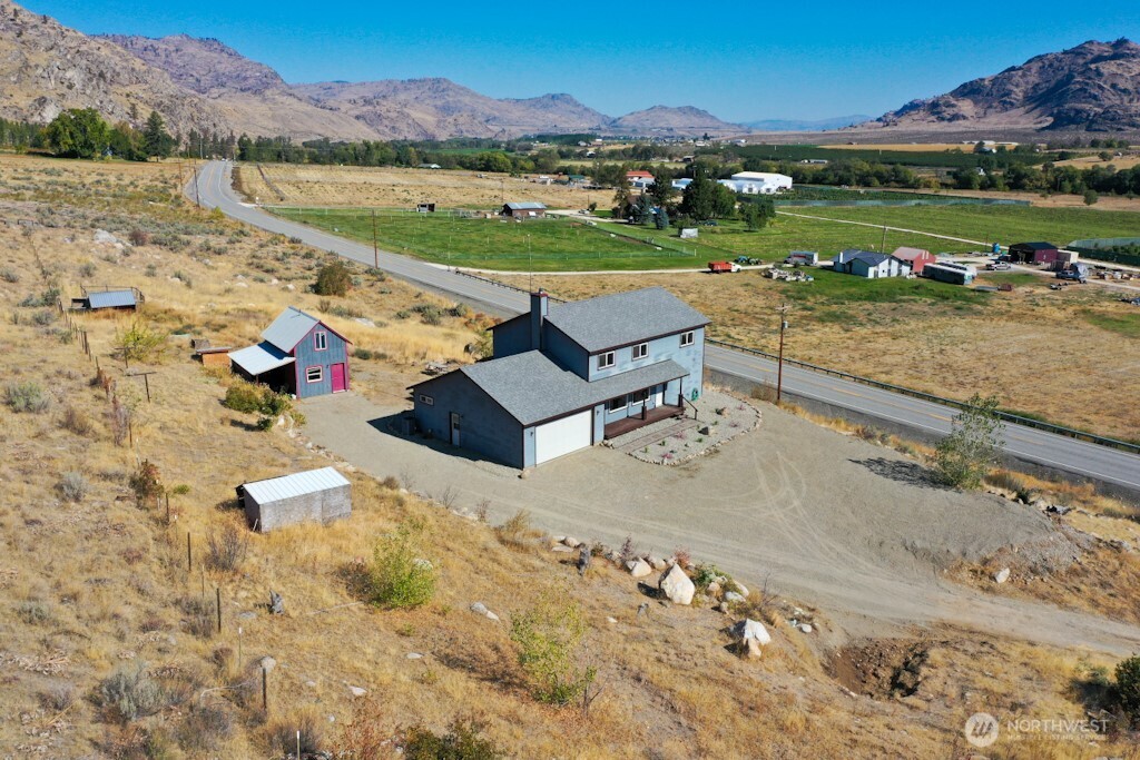 1073 Old Hwy 97 — photo