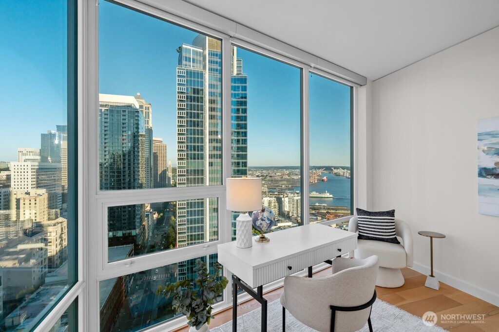 121 Stewart Street #2202 — photo