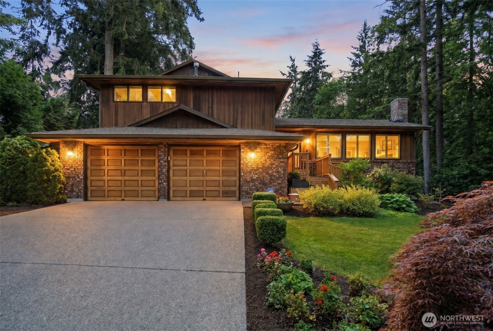 1526 S Lake Stickney Drive — photo