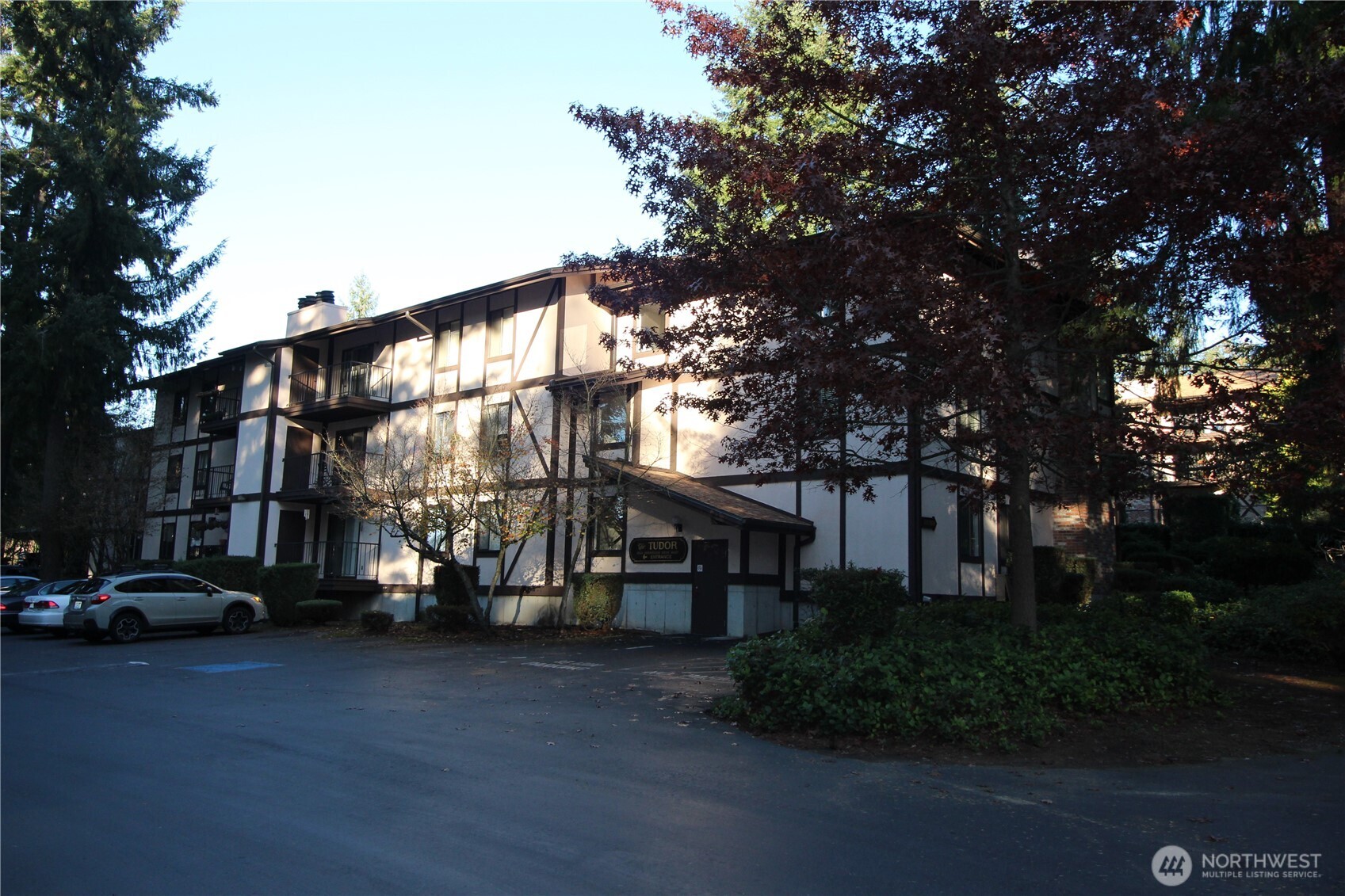 4501 Grandview Drive W #T304 — photo