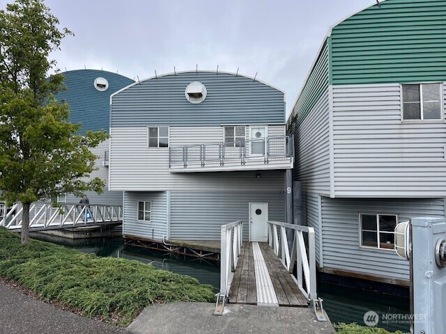 10989 Josh Green Lane #9 — photo