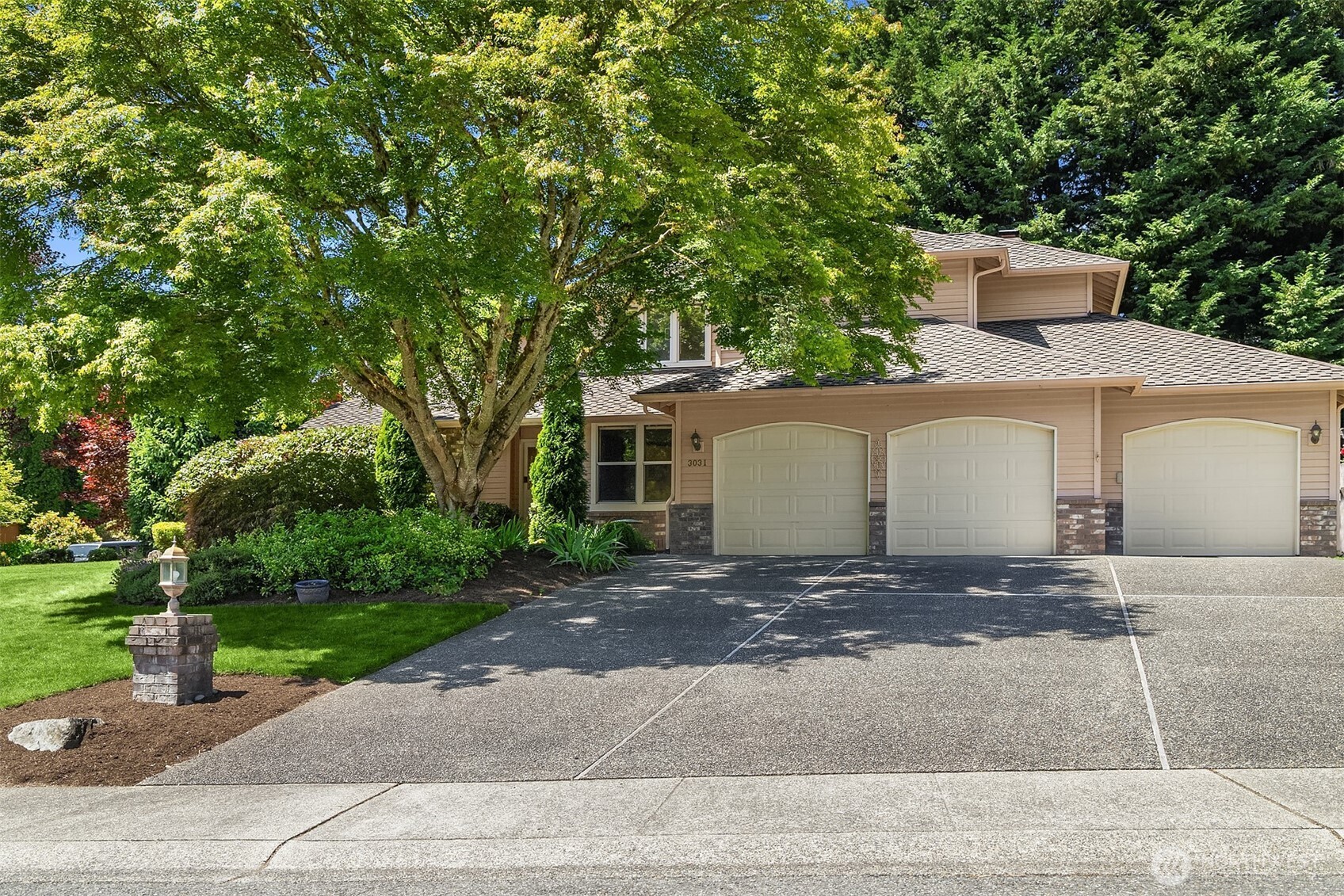 3031 235th Avenue SE — photo