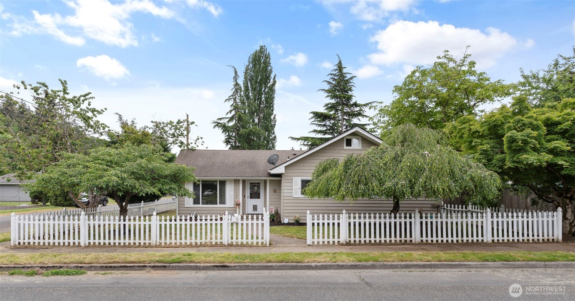 316 E Plum Street — photo