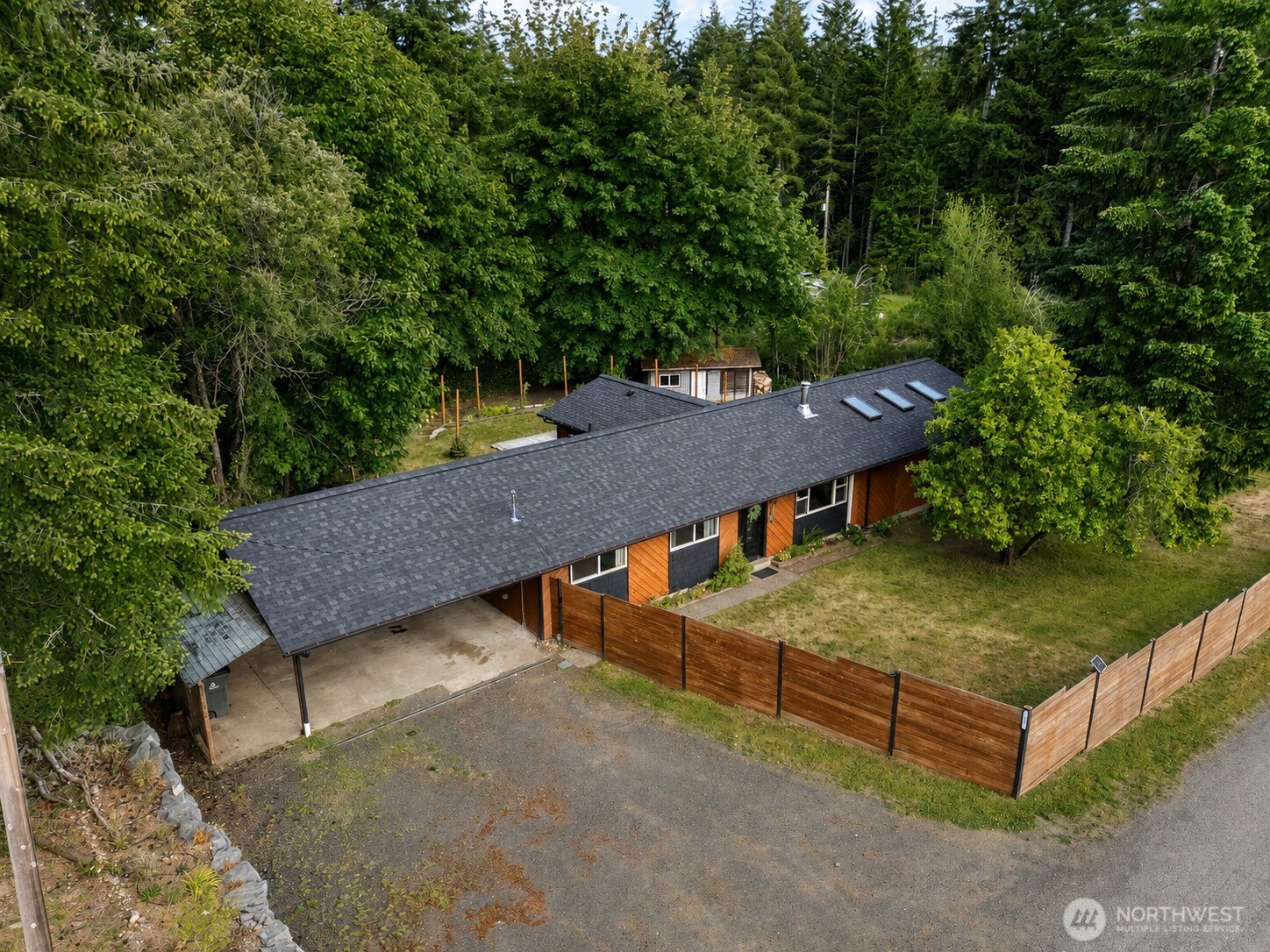 31 SE Campfire Court — photo