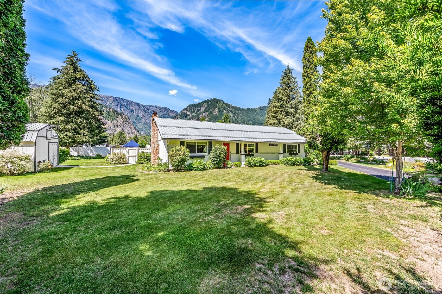 9280 E Leavenworth Road — photo