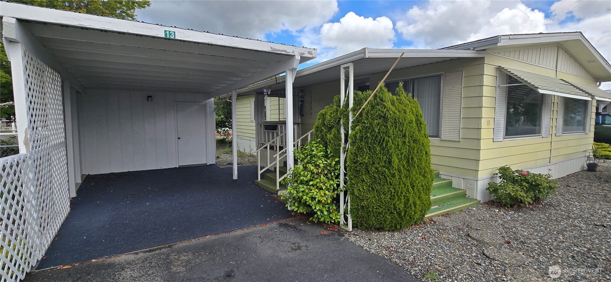 13 Juniper Estates — photo