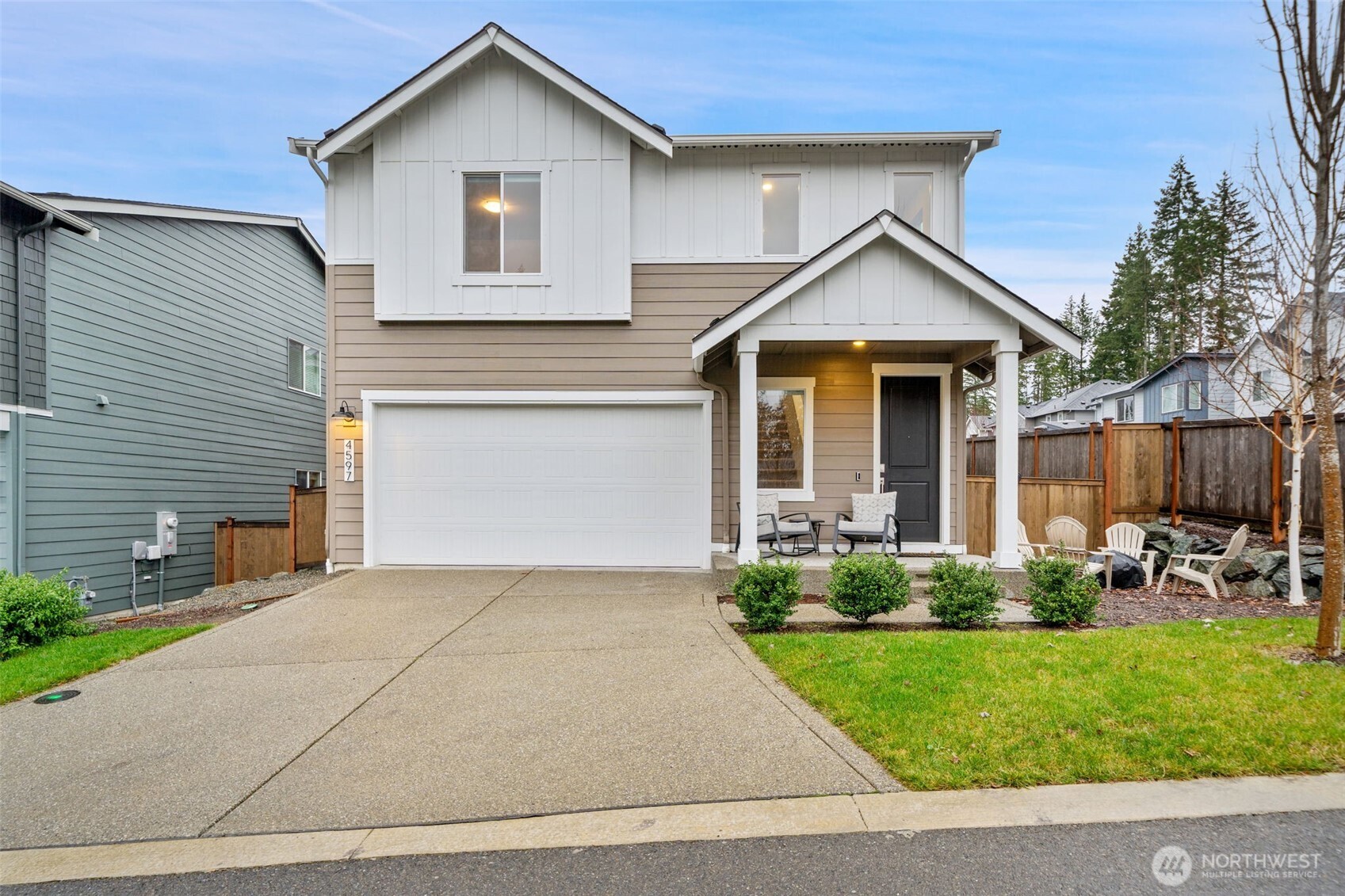 4597 Hibiscus Circle SW — photo