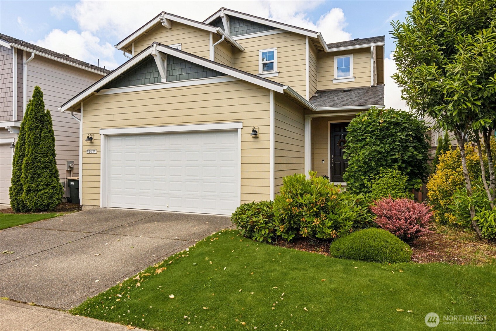 9079 Buttercup Street SE — photo