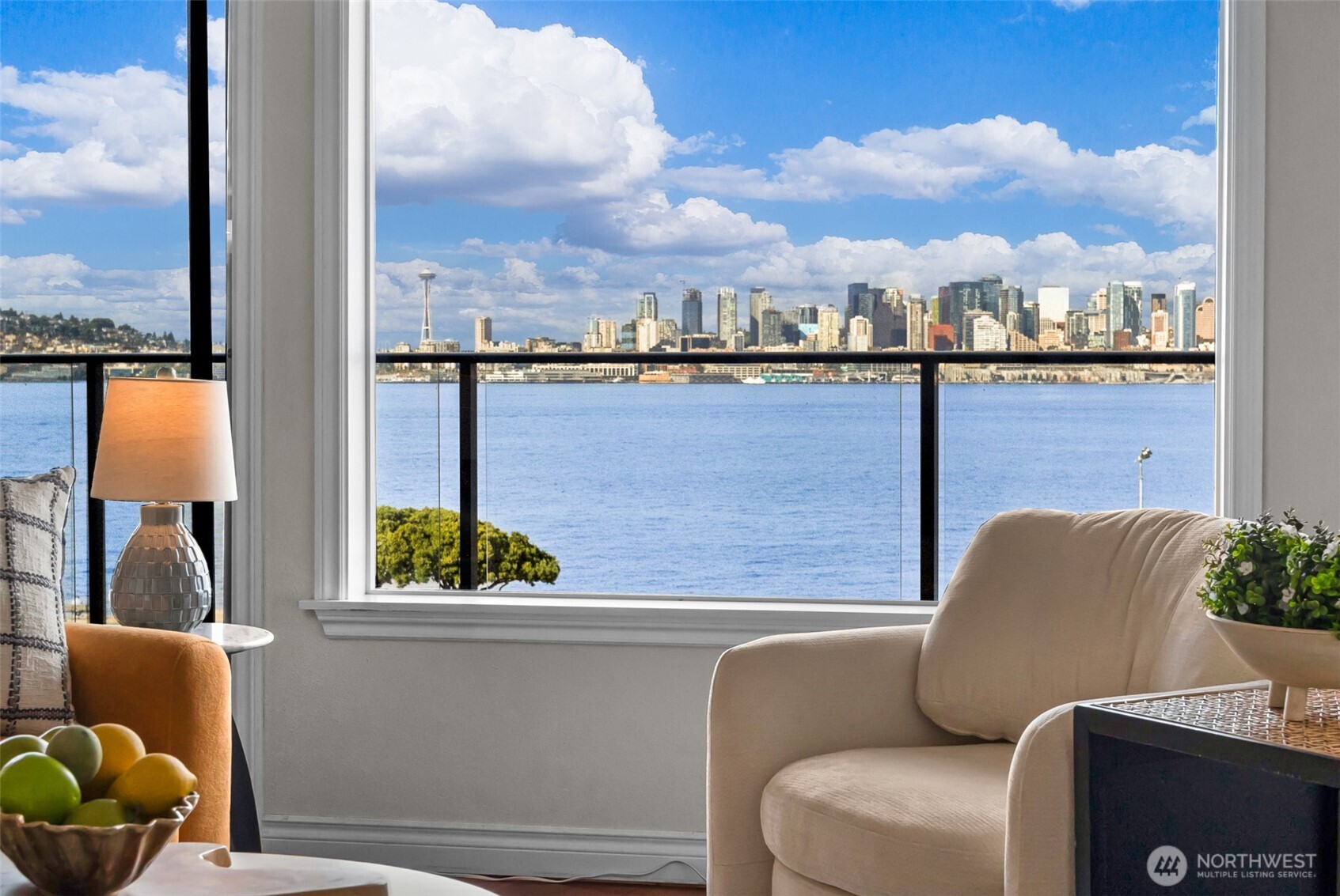 1221 Harbor Avenue SW #402-3 — photo