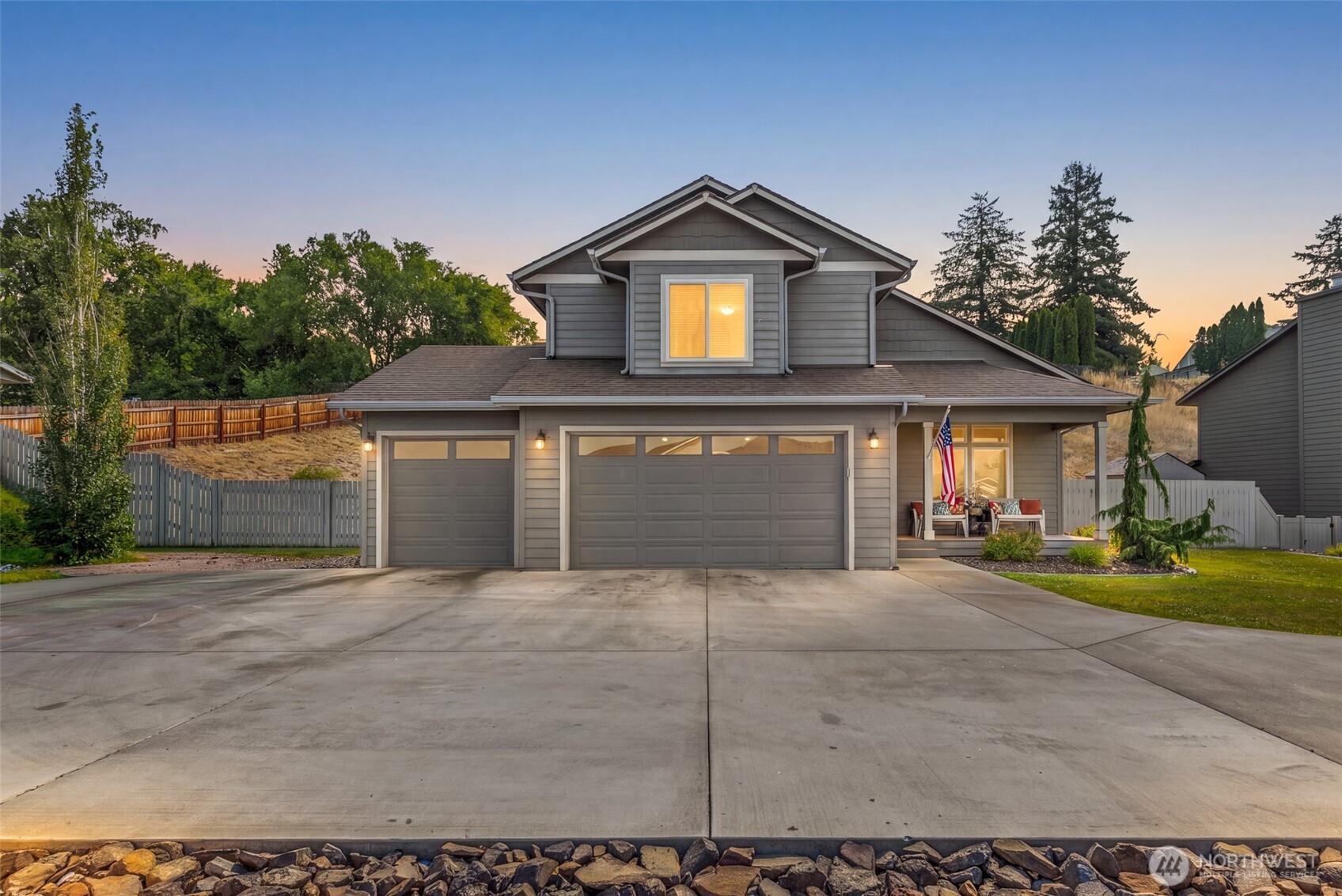 3143 NW Delcon Court — photo