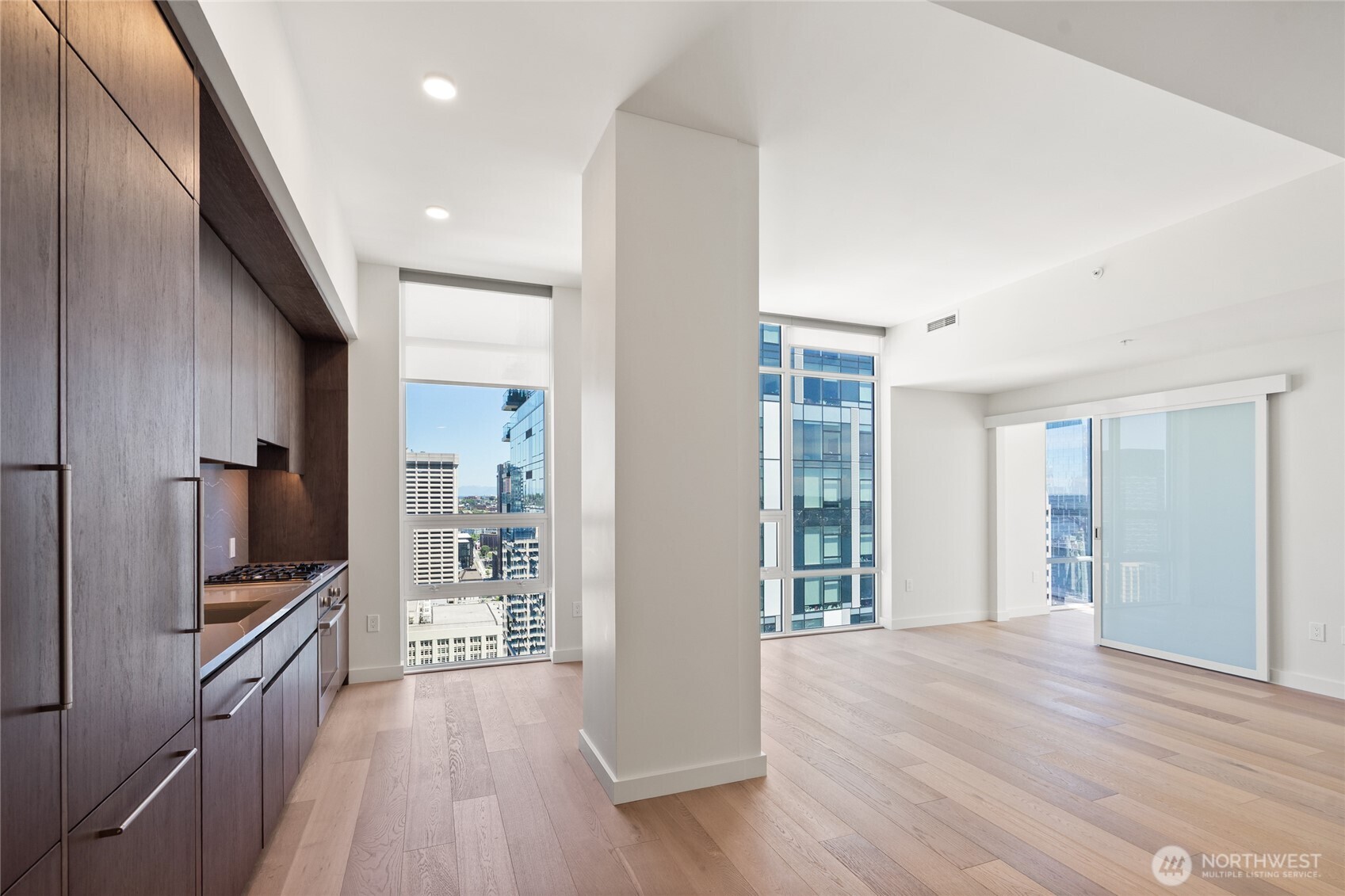 121 Stewart Street #3302 — photo