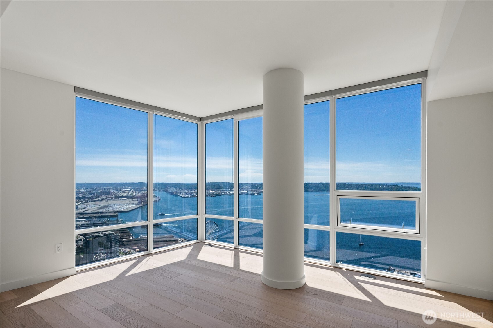 121 Stewart Street #3105 — photo