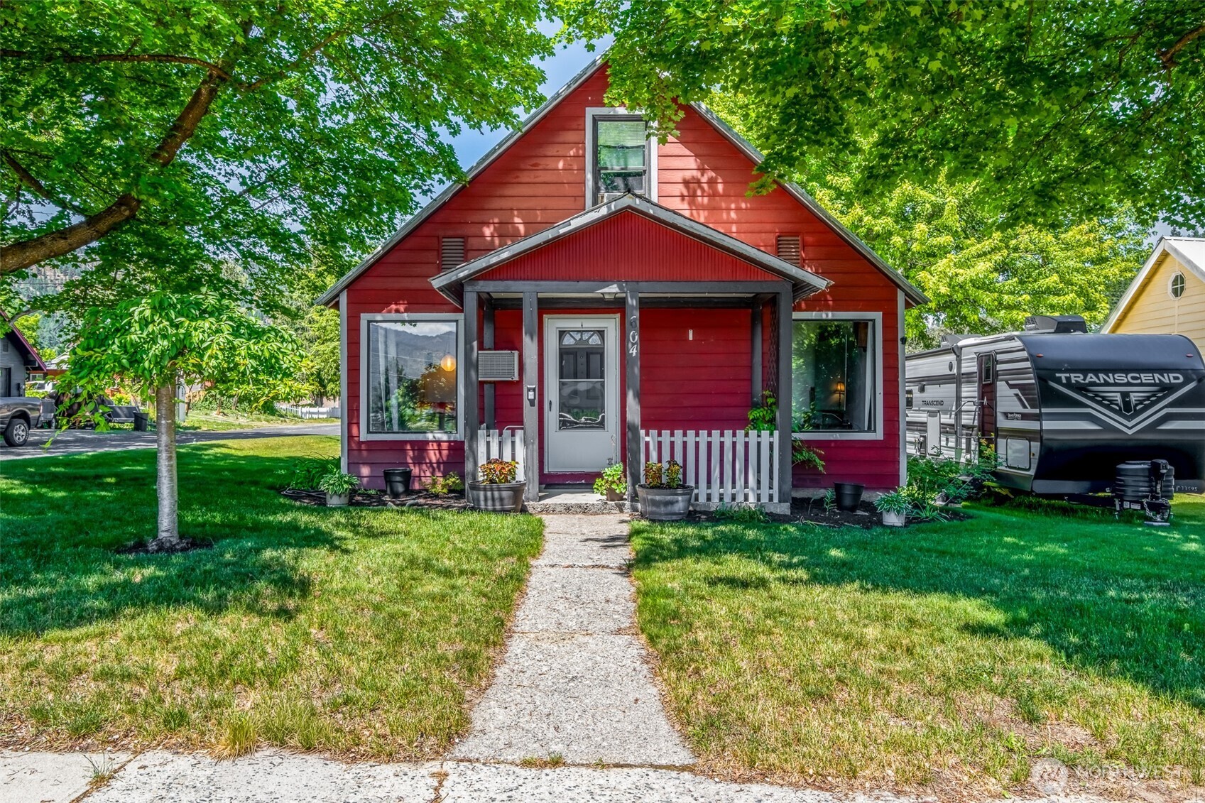 604 Cedar Street — photo