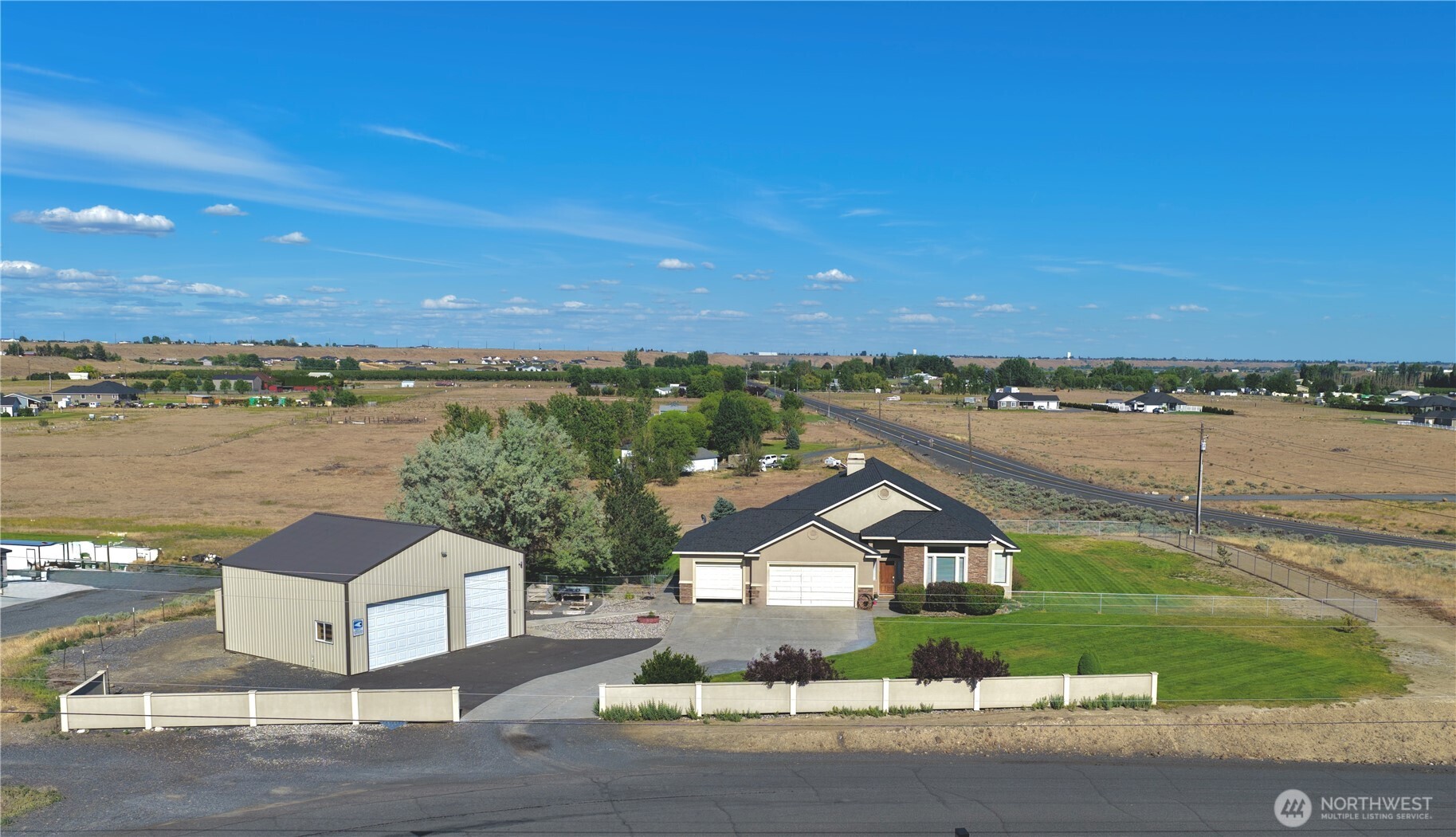 7019 NE Lake Vista Drive — photo