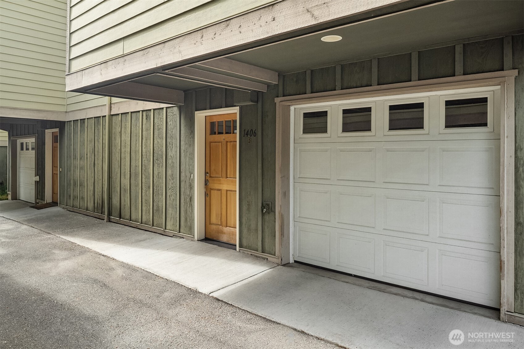 1406 N Northgate Way #B — photo