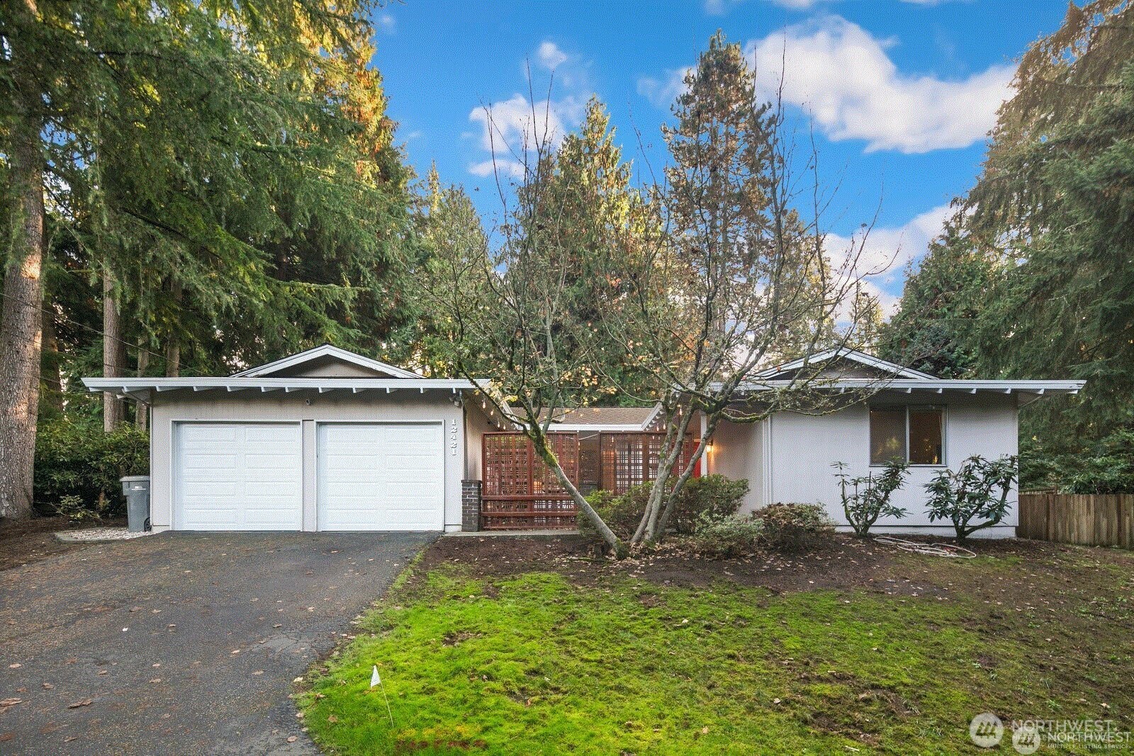 12421 NE 65th Place — photo