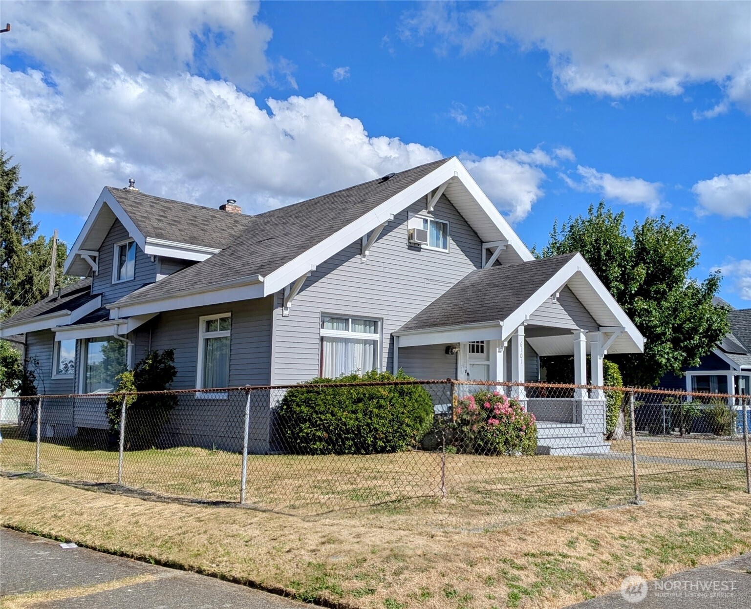6101 Tacoma Avenue S — photo