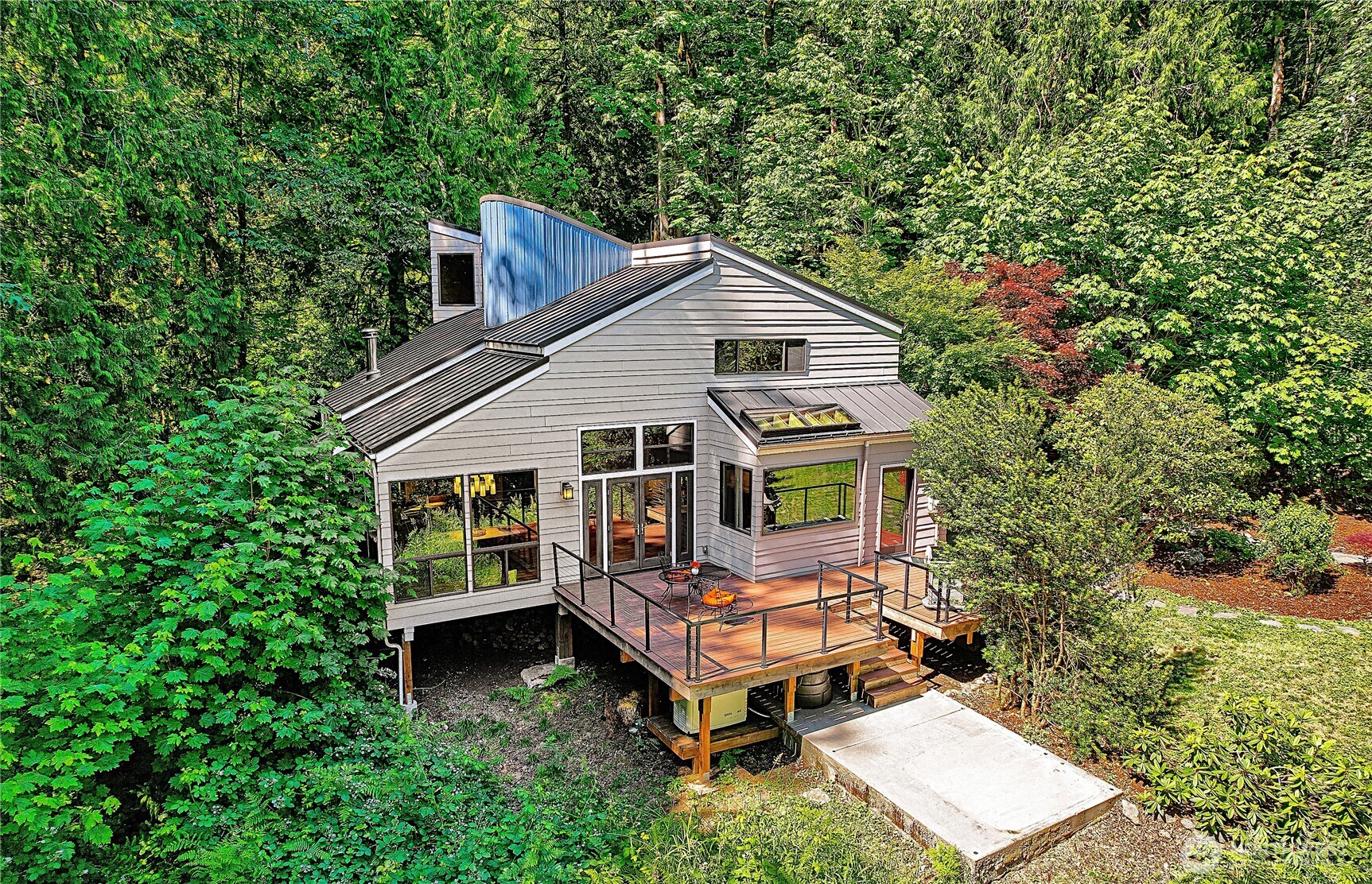 13020 Squak Mountain Road SE — photo