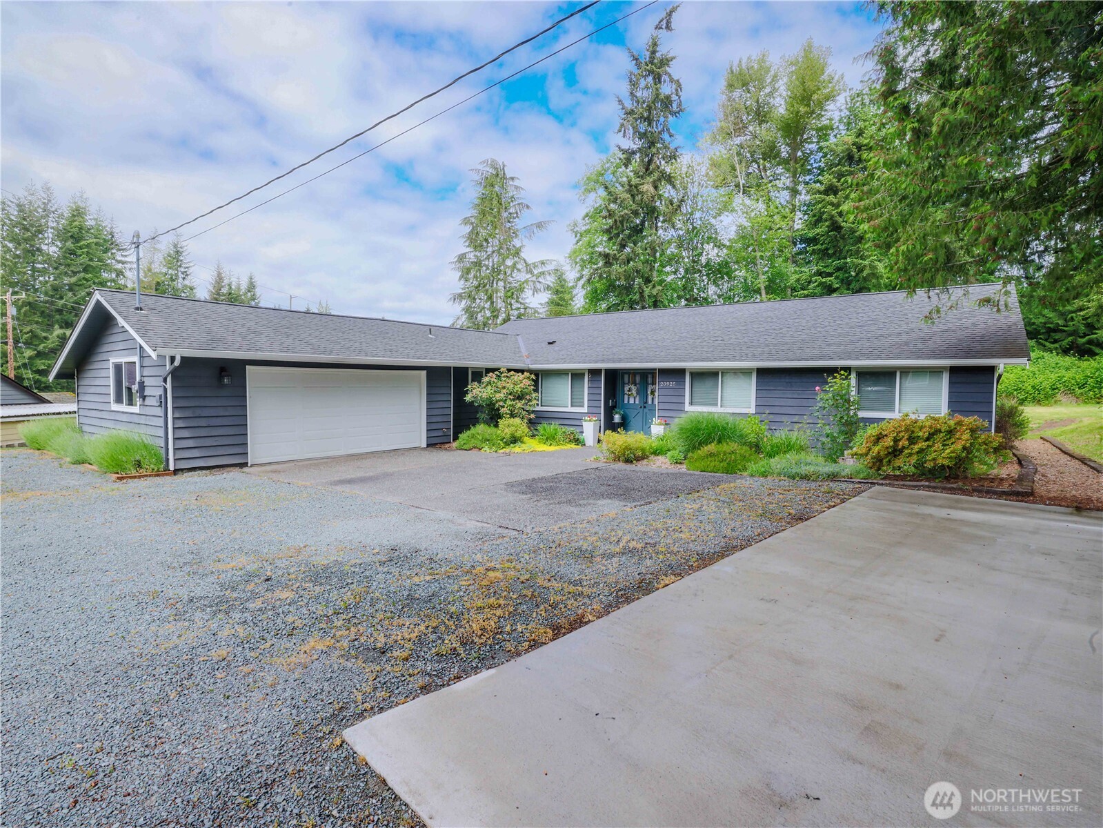 20925 Frank Waters Road — photo