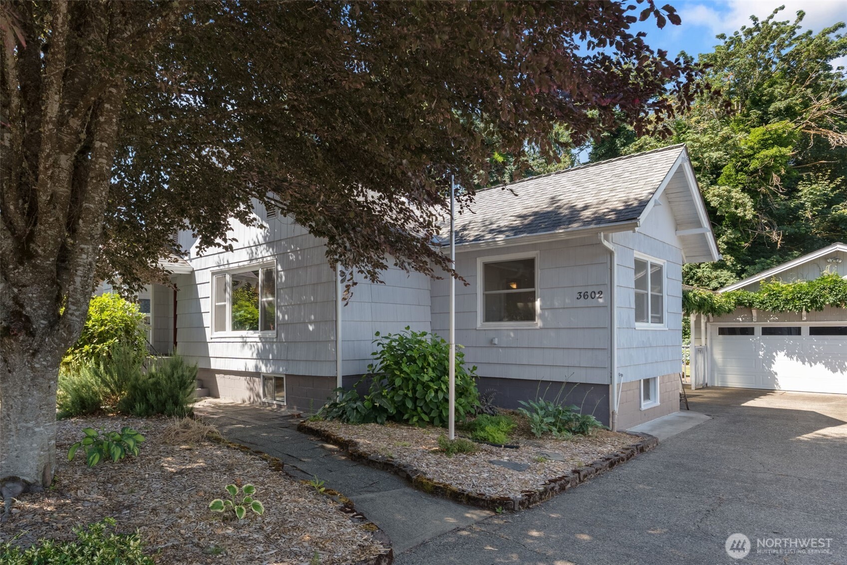 3602 Lorne Street SE — photo