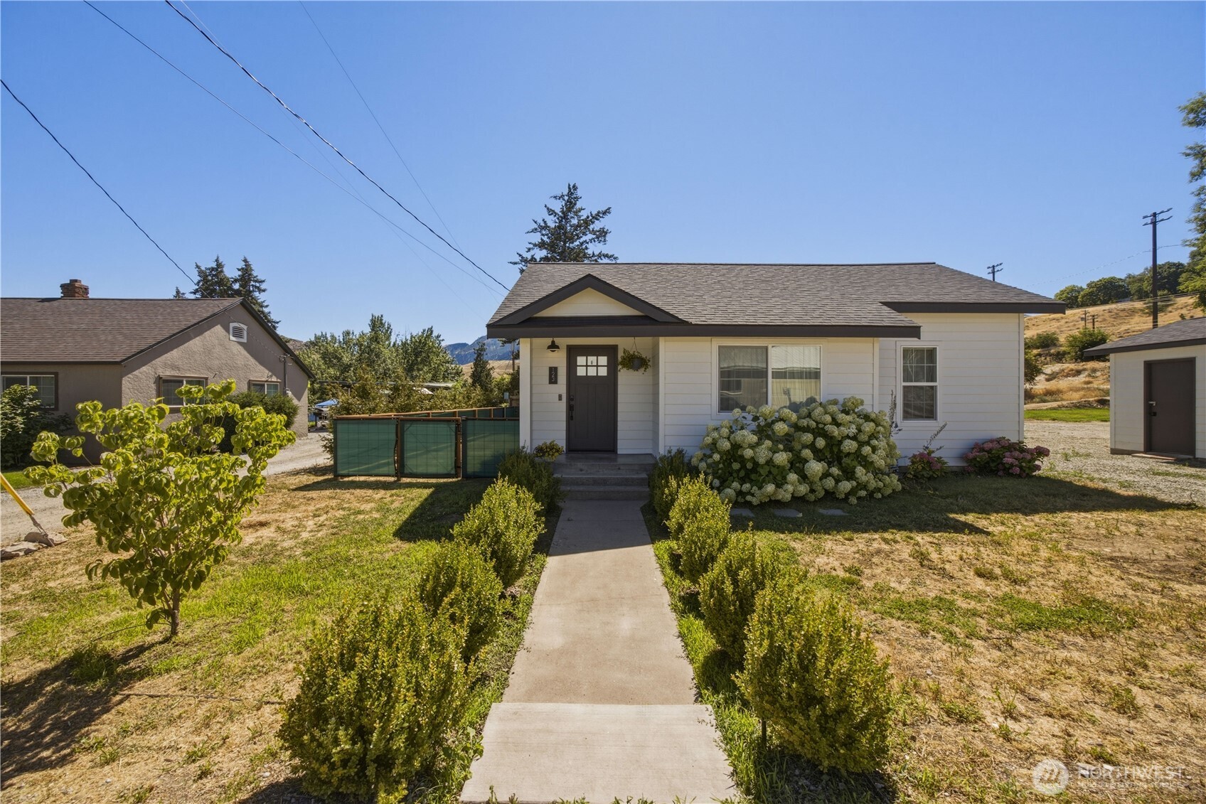 123 Chris Street — photo