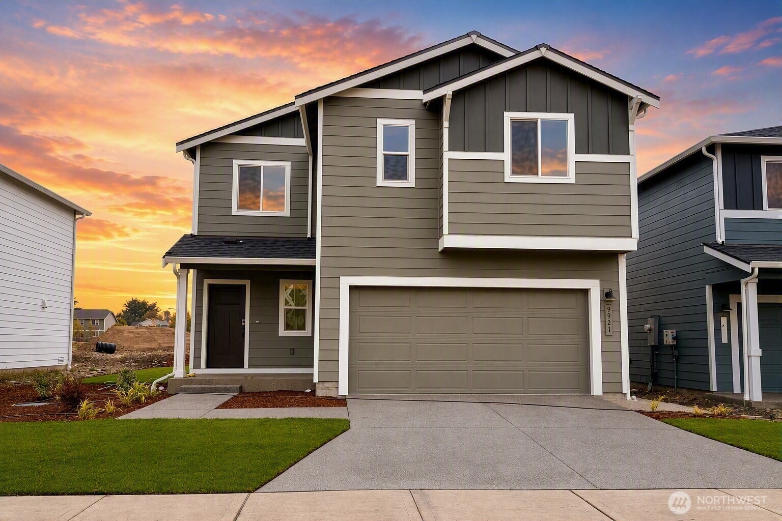 9921 Ferns Loop SE — photo