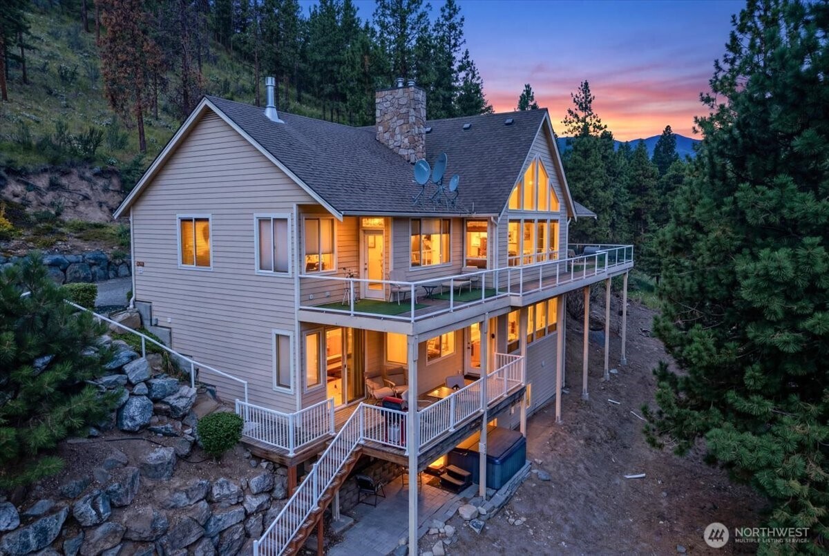 7371 Ridgeview Drive — photo