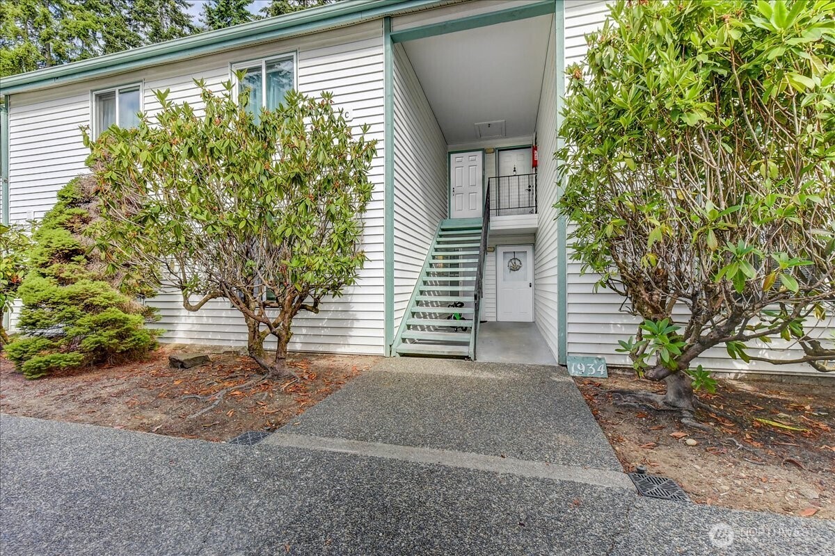 1934 SW 318th Place #10-C — photo