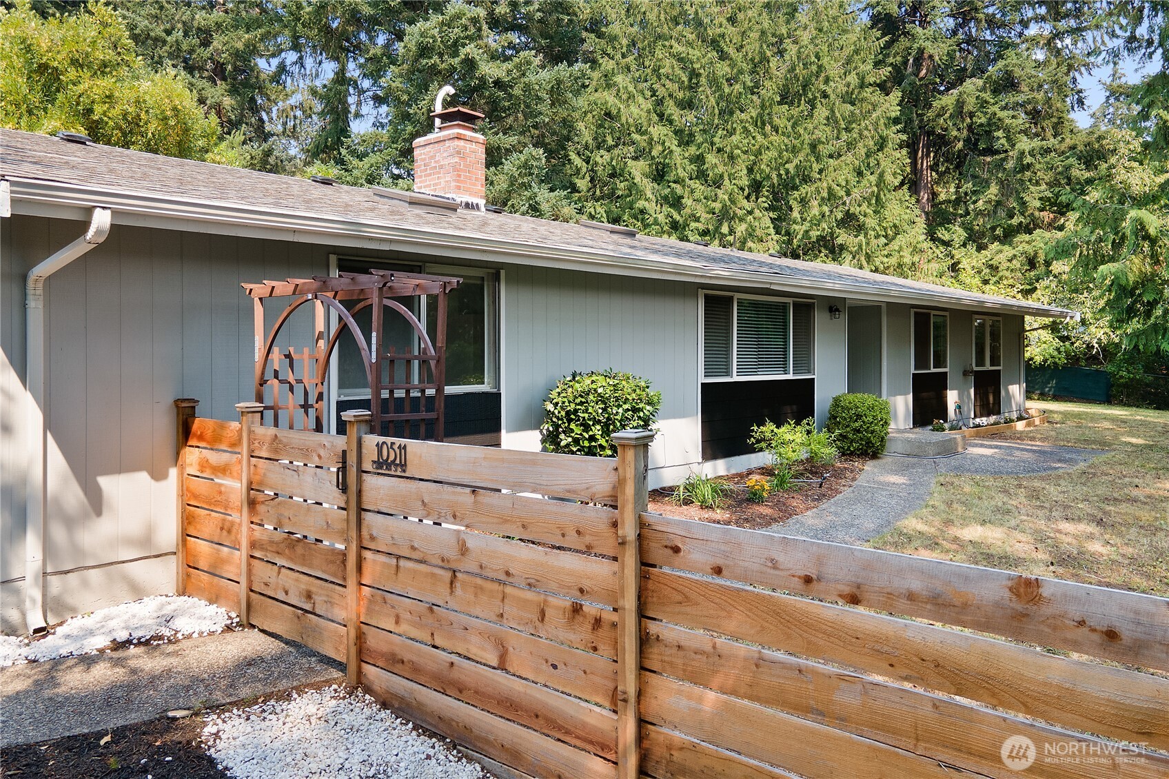10511 Cedrona Street SW — photo