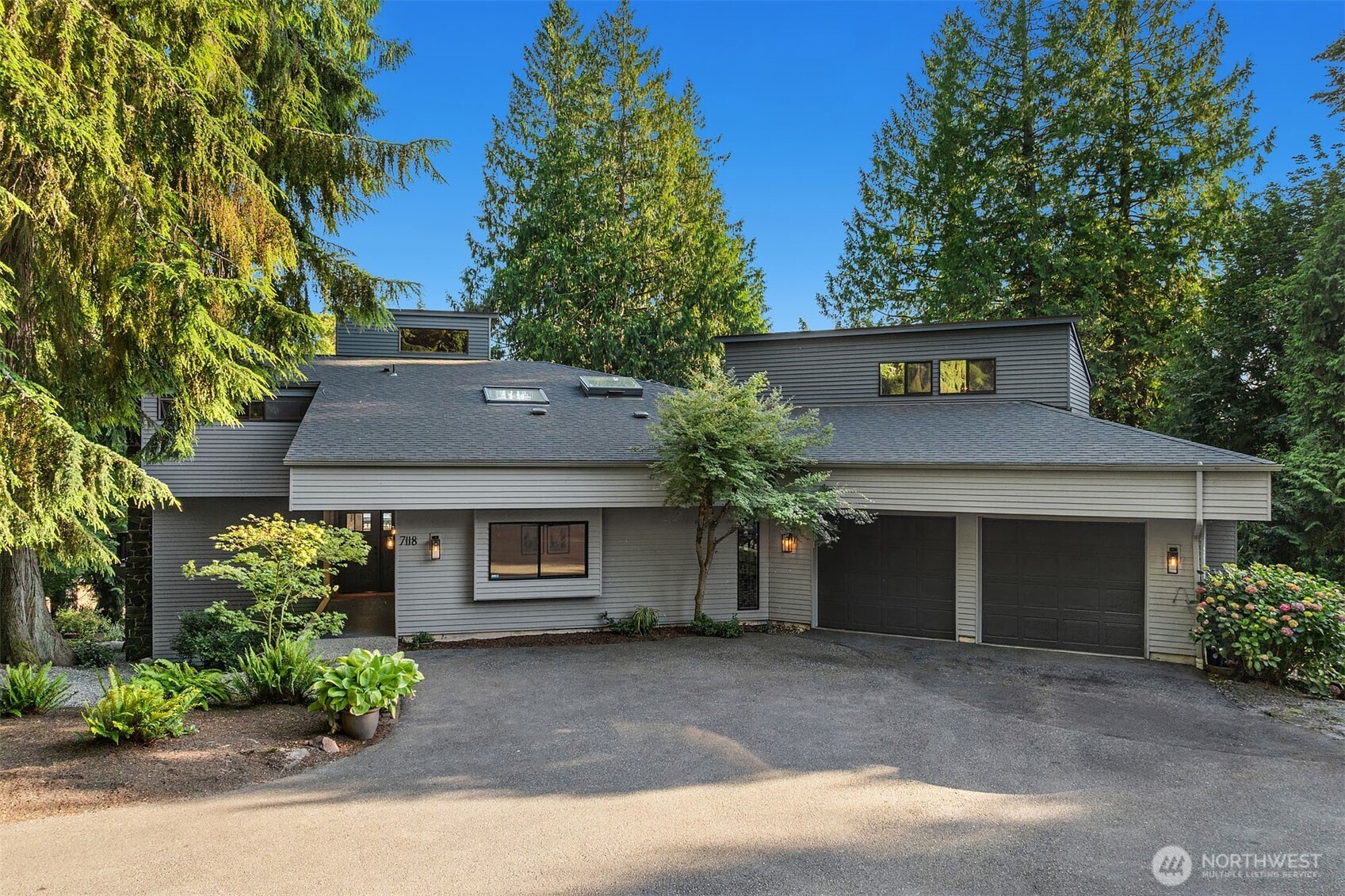 7118 NE 118th Street — photo
