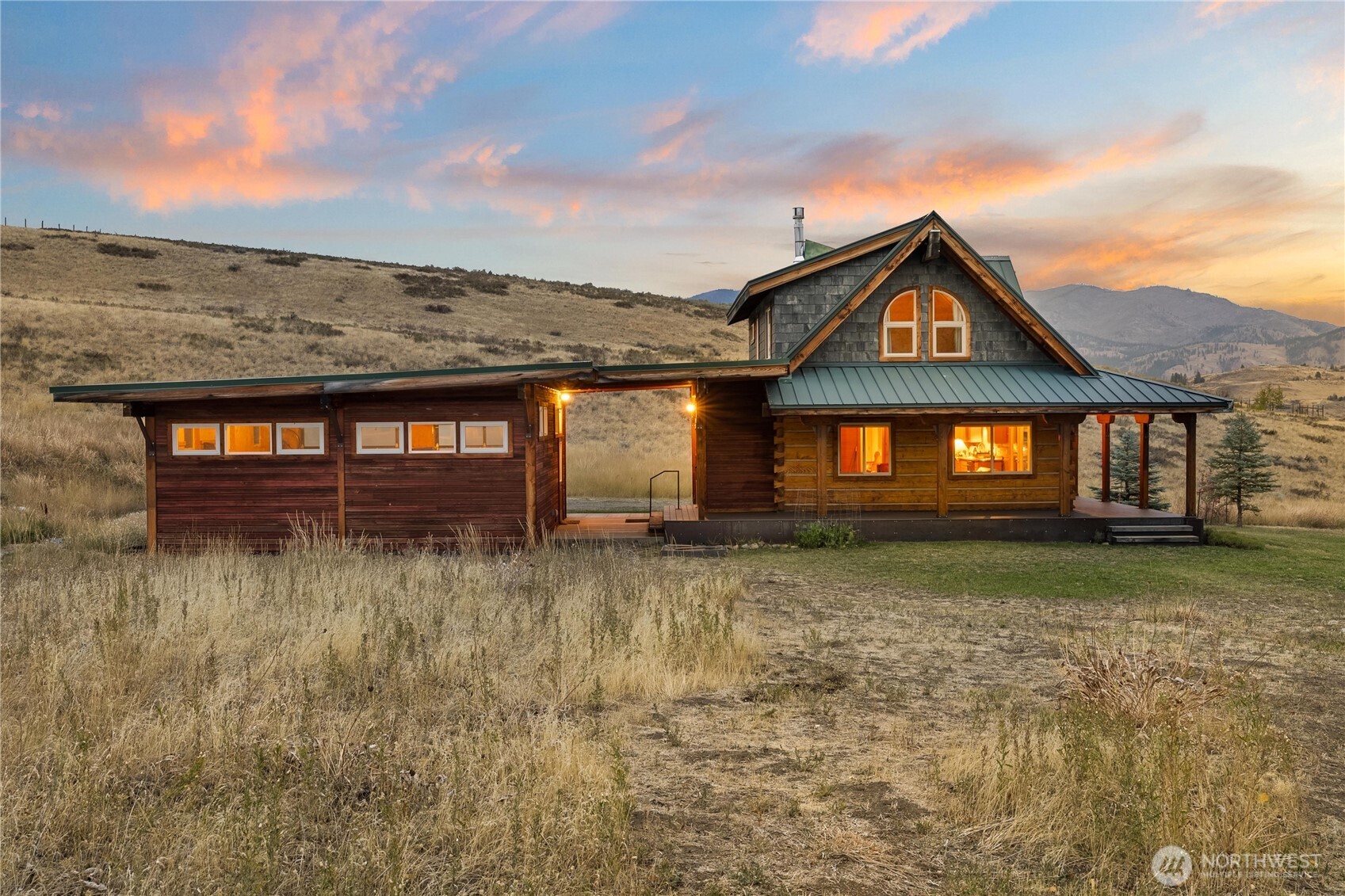 135 Hamilton Ranch Loop, Winthrop, WA 98862 — photo 2