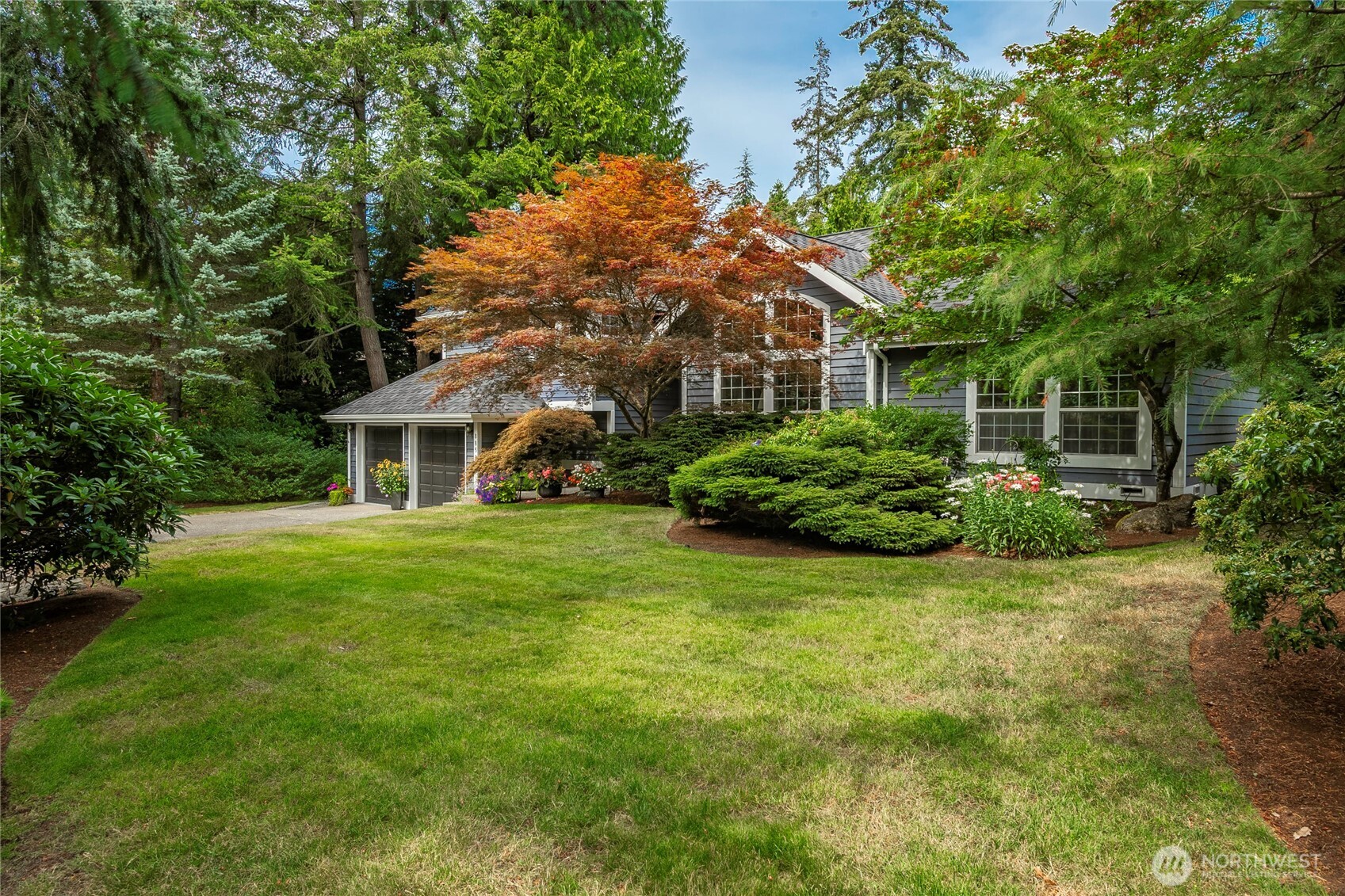 8850 Bald Eagle Drive — photo