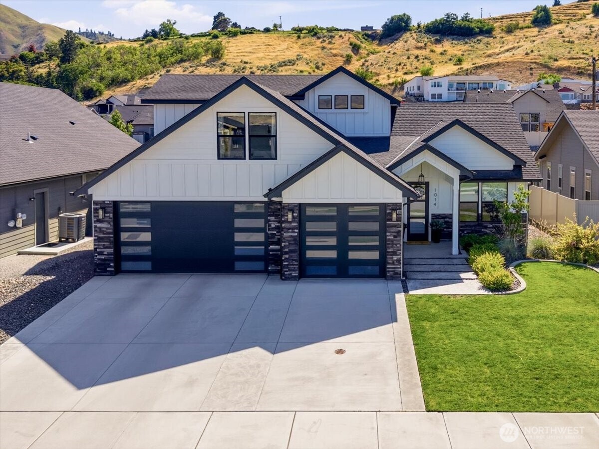 1014 Racine Springs Drive — photo
