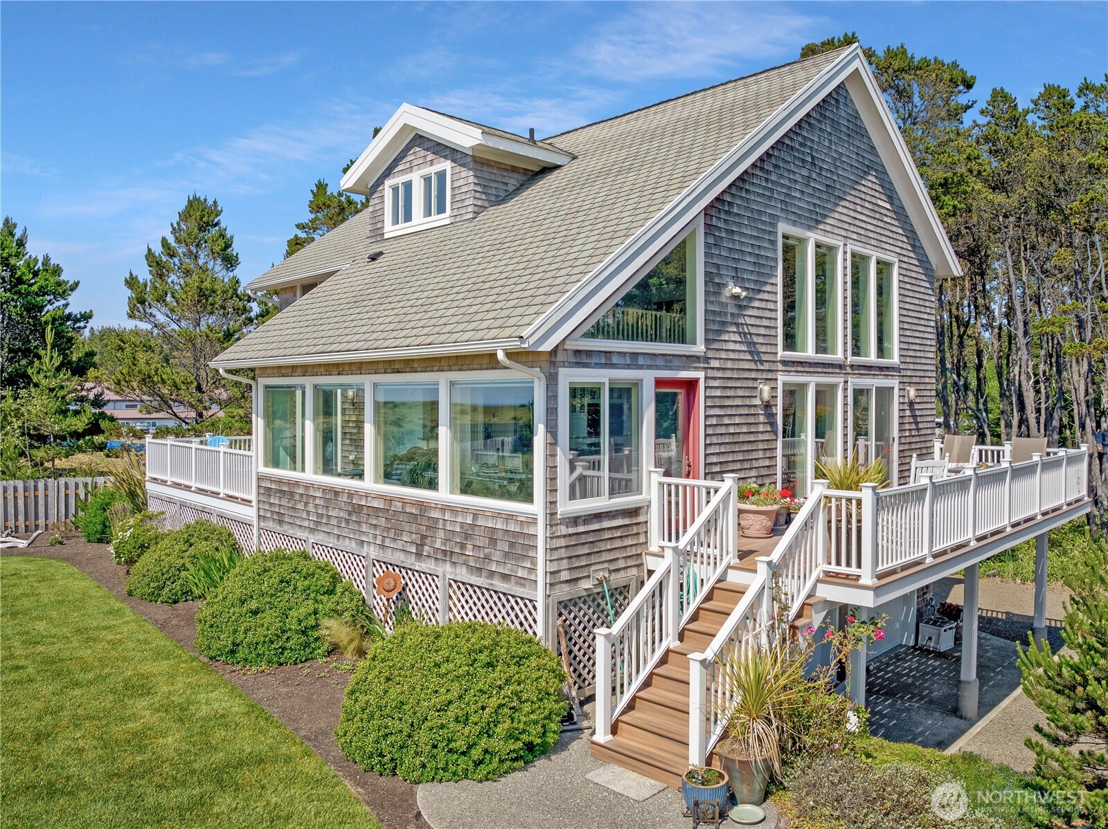 23411 Pacific Way — photo