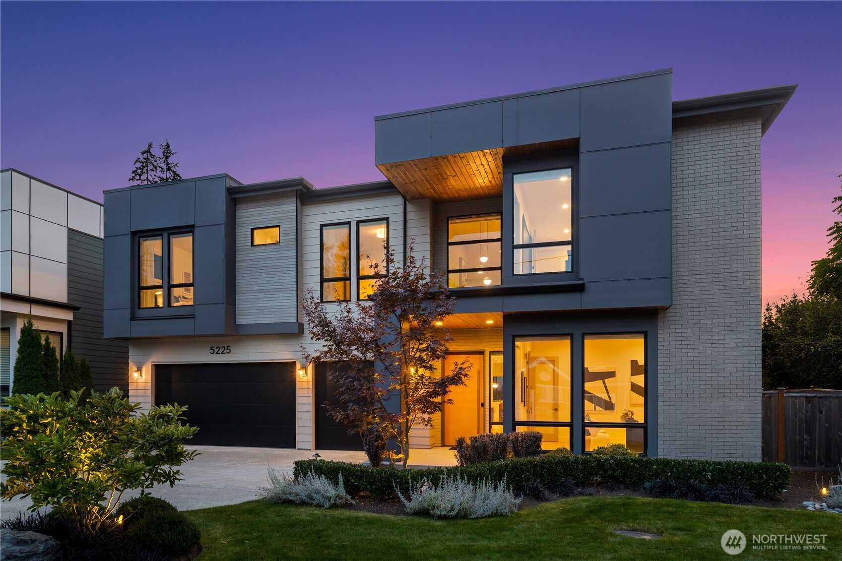 5225 114th Ave NE — photo