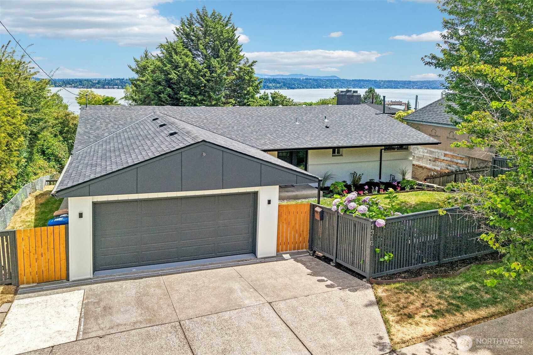 1318 Lake Washington Boulevard S — photo