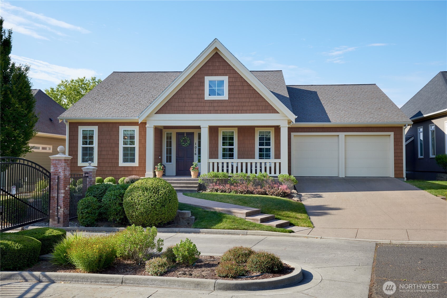 1016 SE Crestlane Drive — photo