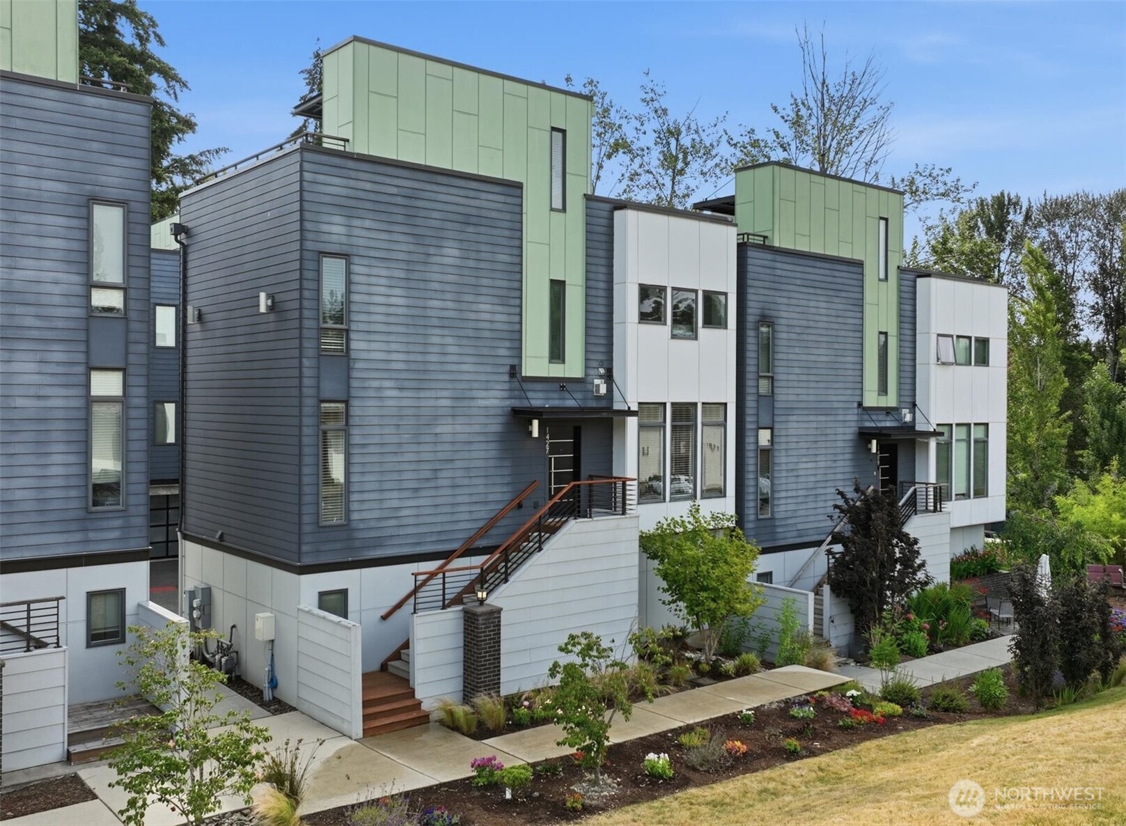 1427 136th Court NE — photo