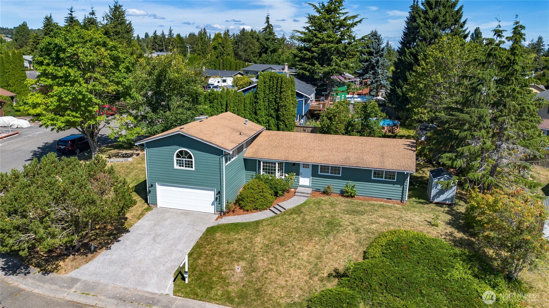 2346 Pine Drive — photo