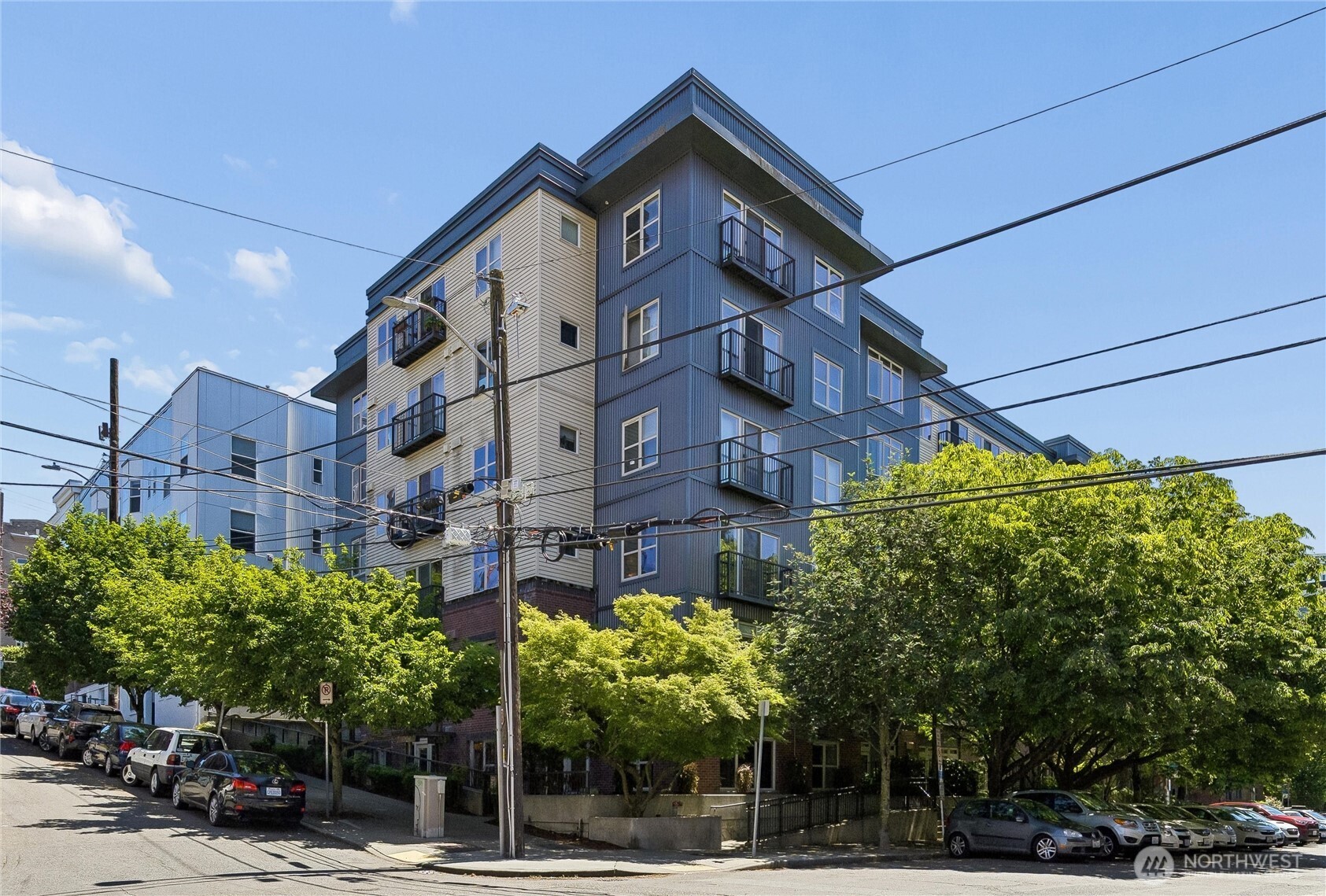 1620 Belmont Ave #125 — photo