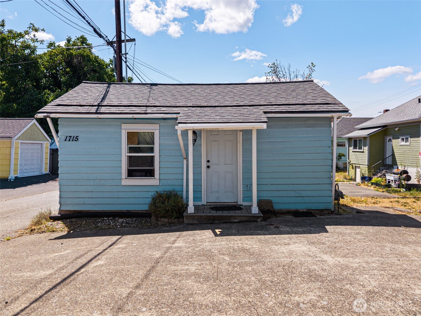 1713 Burwell Street — photo