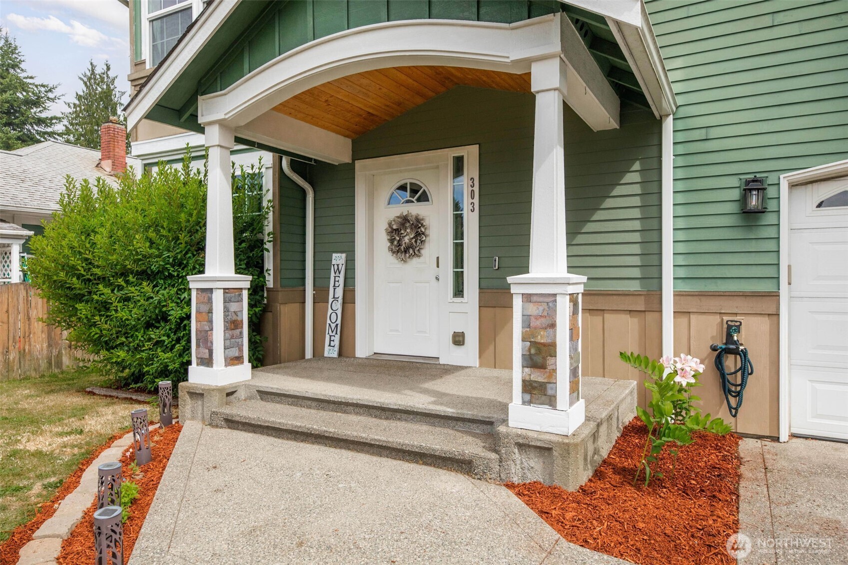 303 E Highland Drive — photo