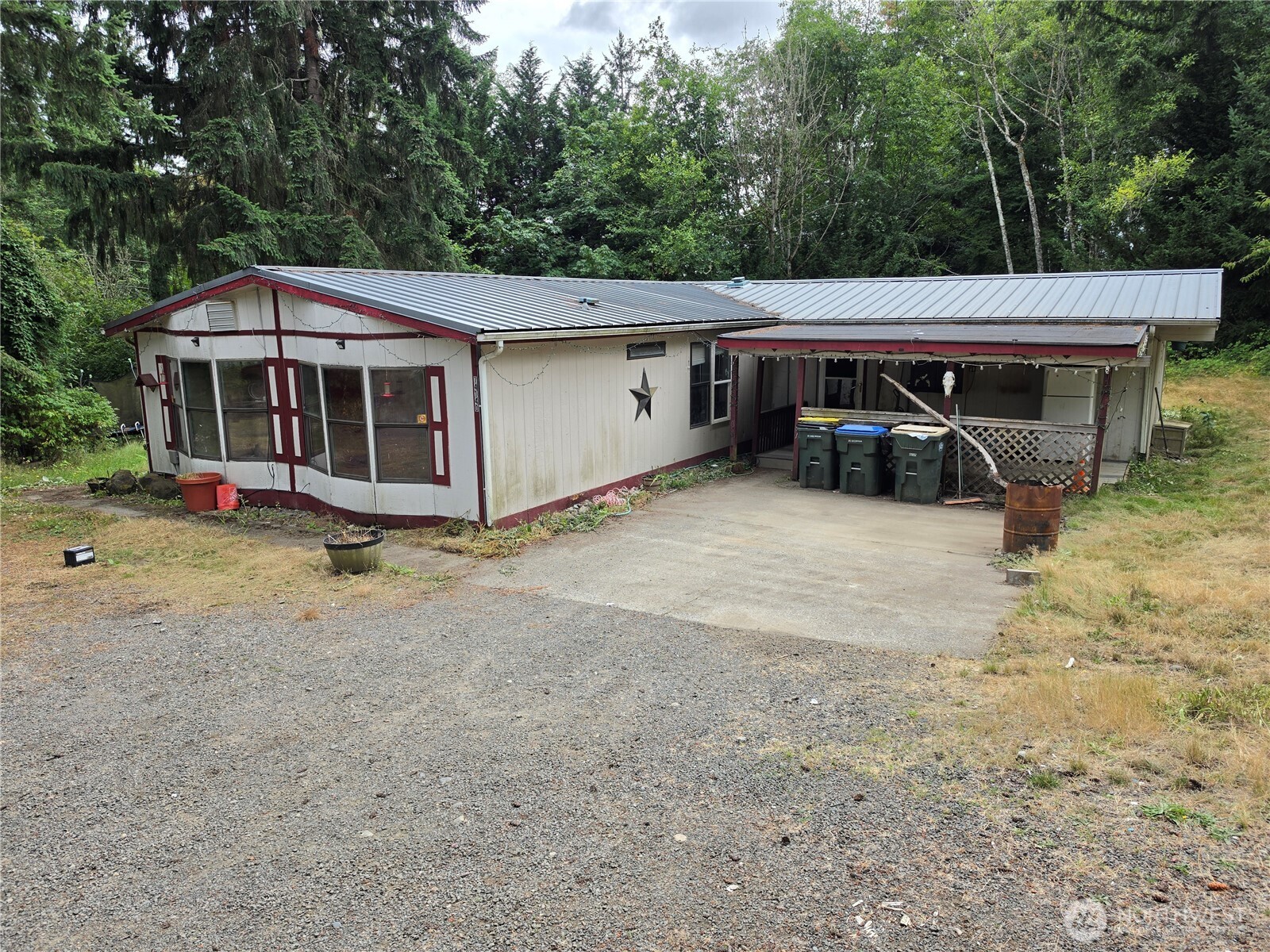 14140 Old Highway 99 SE — photo
