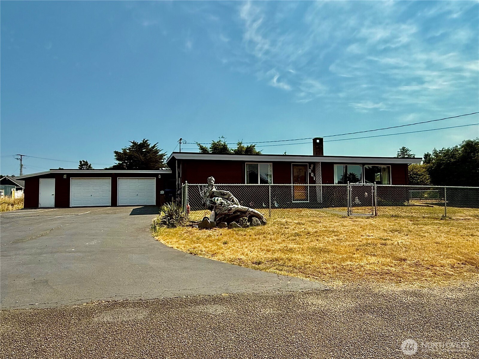 201 W Seattle Avenue — photo
