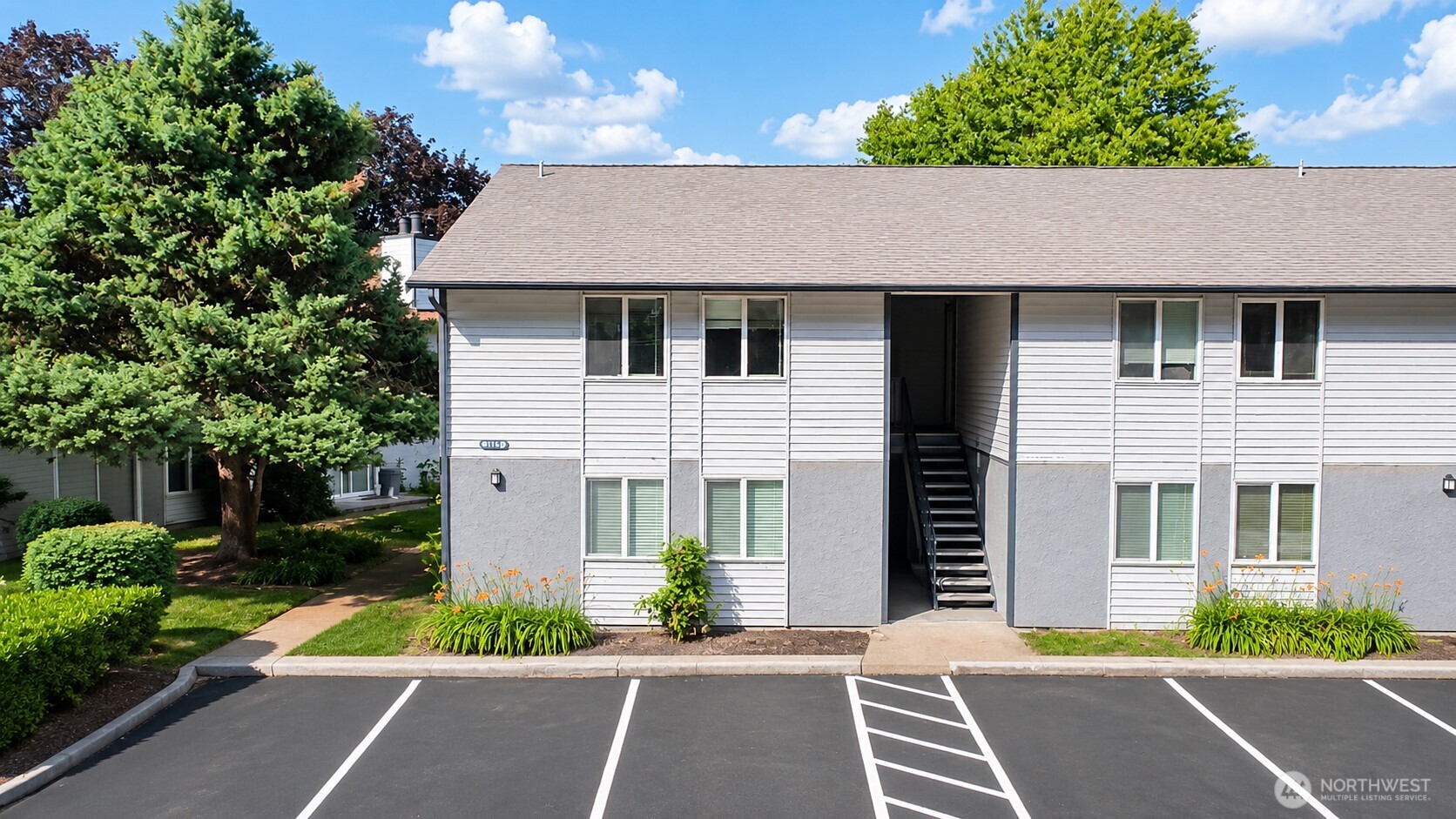 1852 Central Place S #E46 — photo