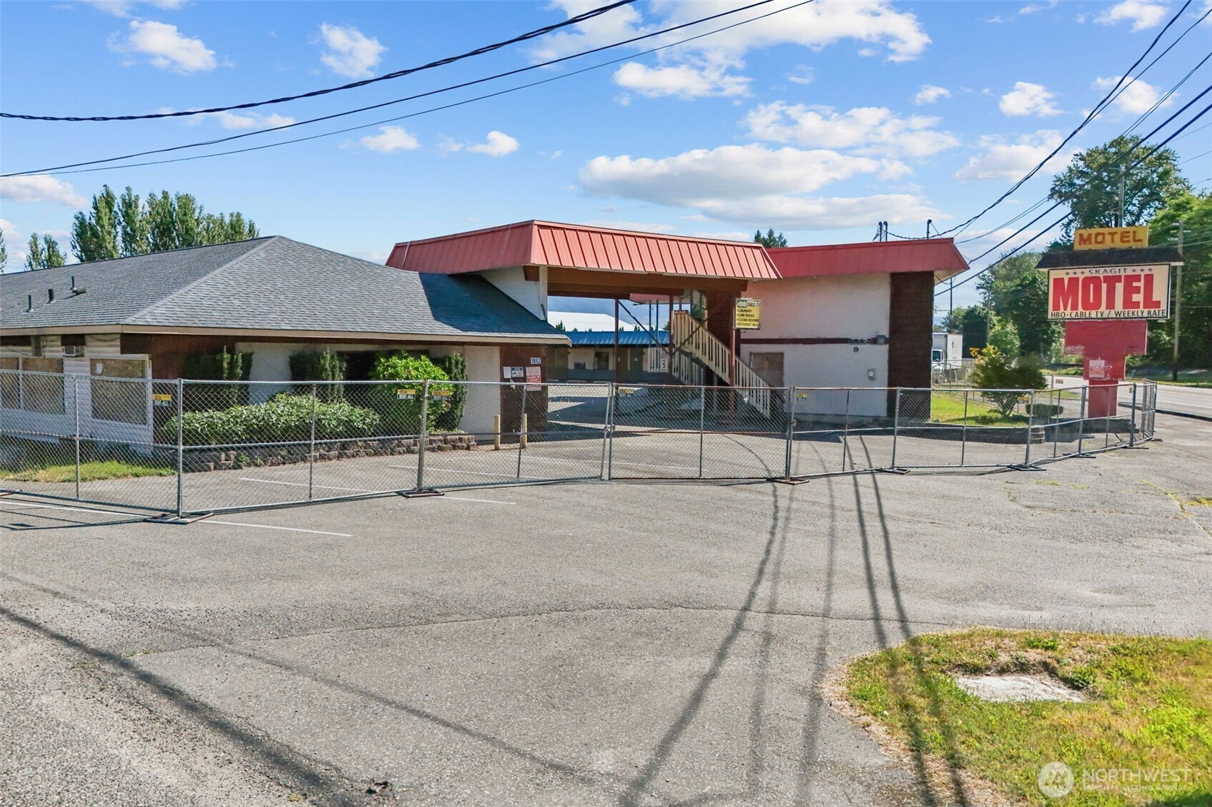 1862 State Route 20 — photo